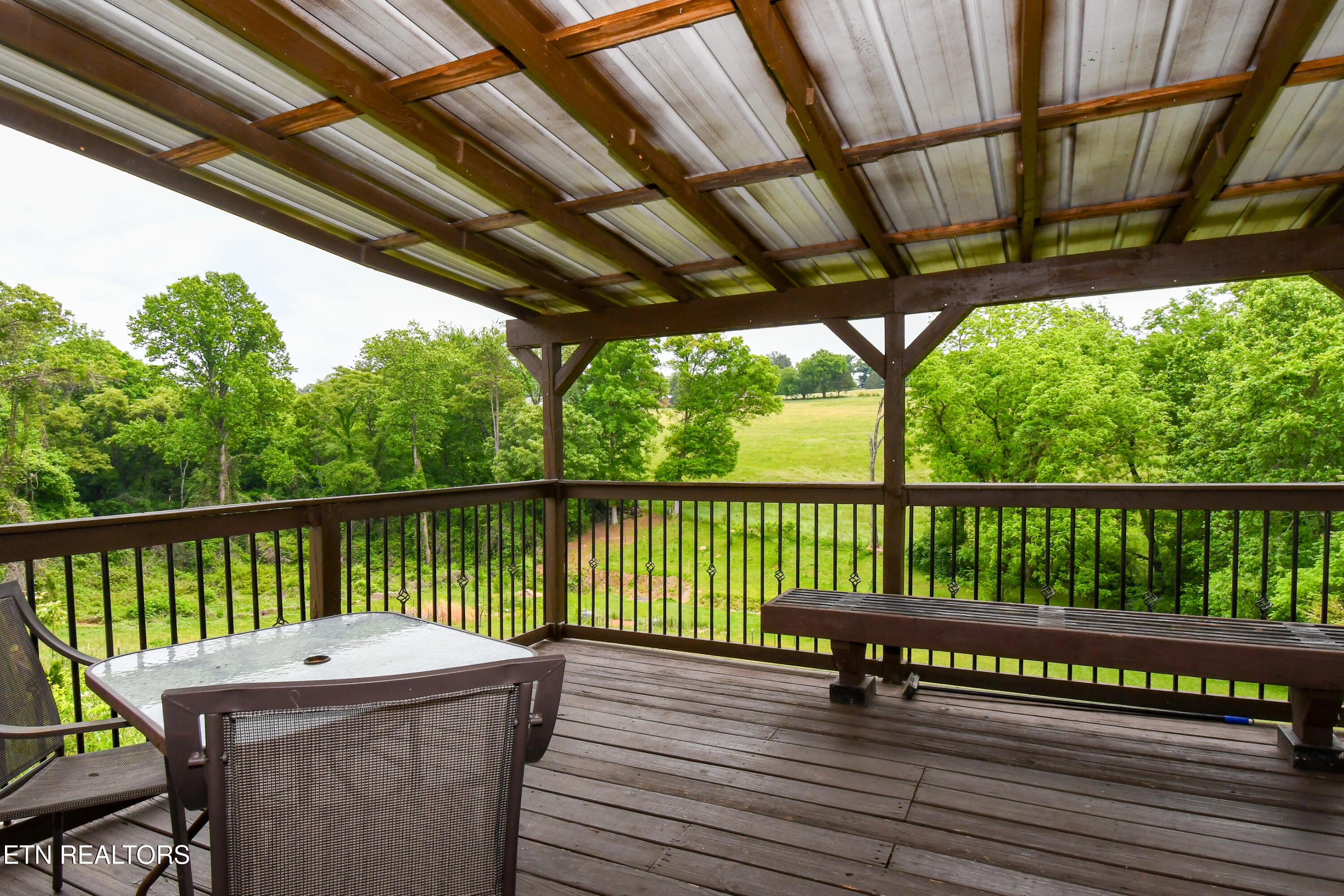1519 Diamond Head Way Friendsville TN 37737