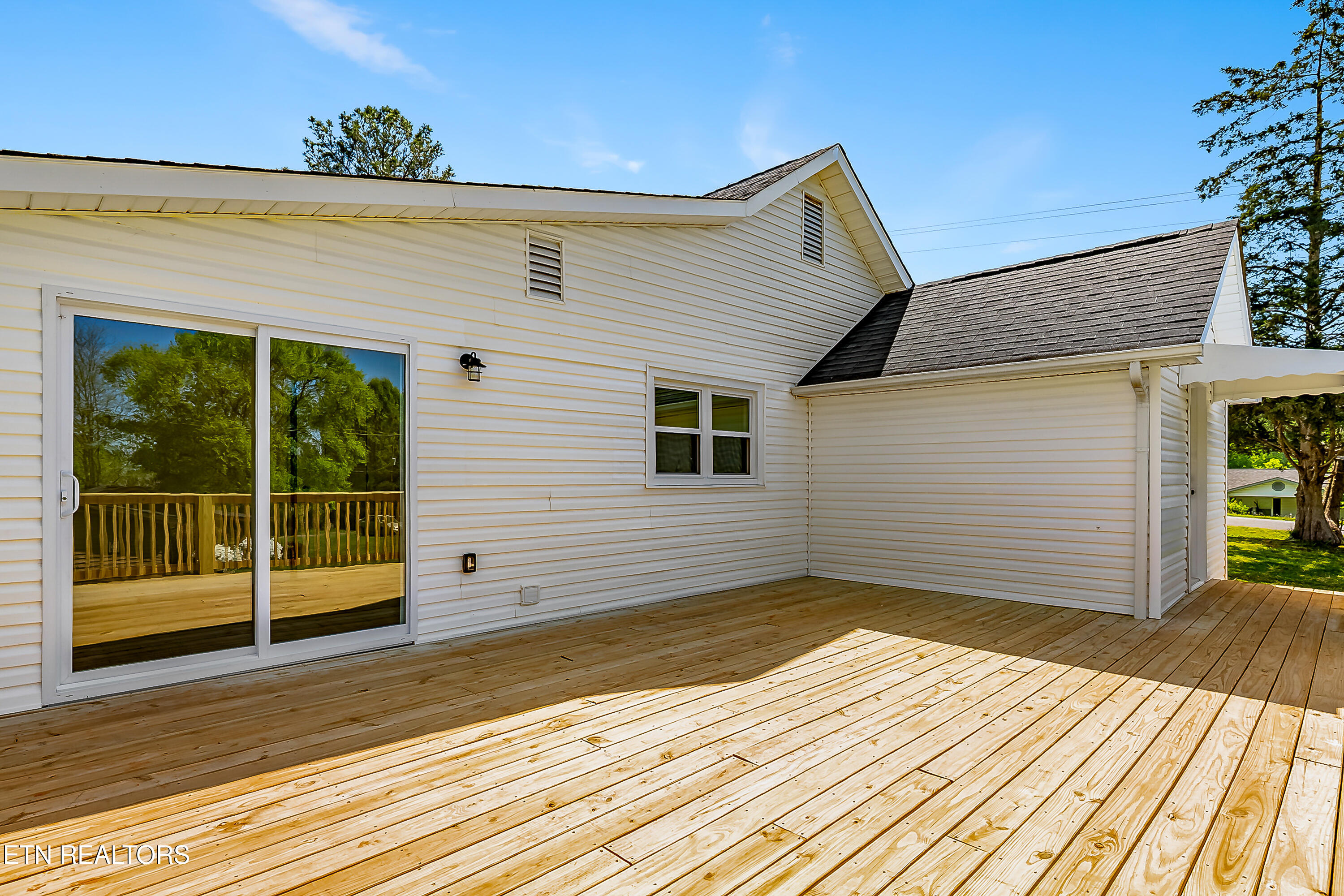 325 Self Hollow Road Rockford TN 37853