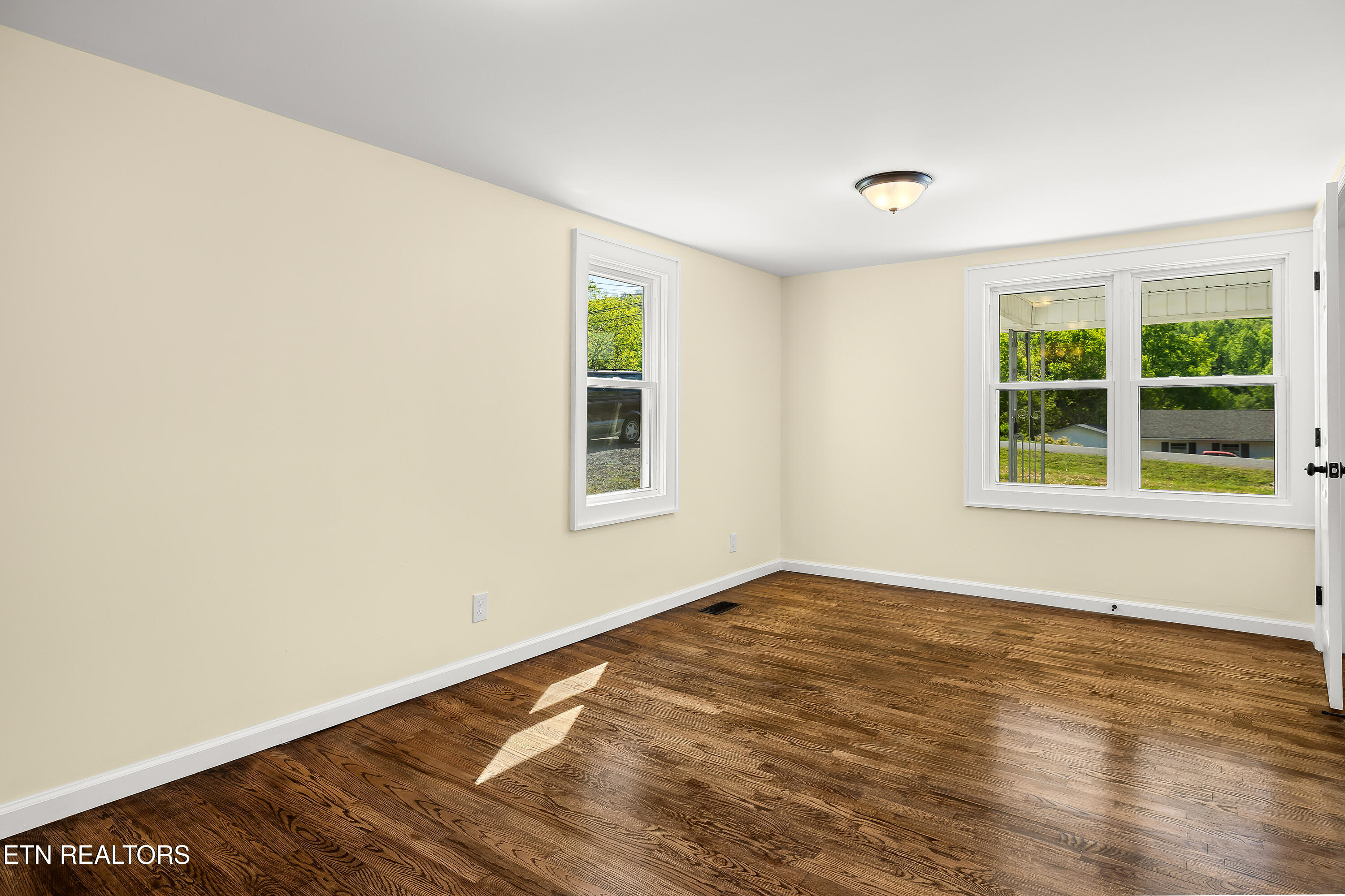 325 Self Hollow Road Rockford TN 37853