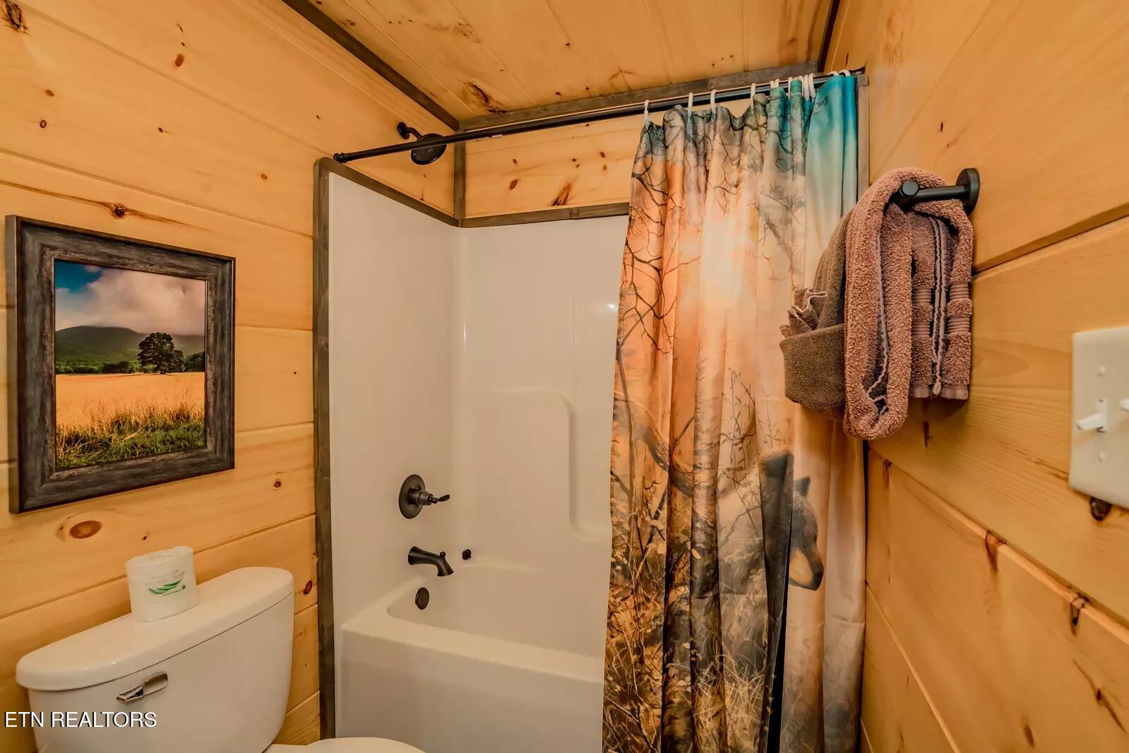 763 Ski View Lane Sevierville TN 37876