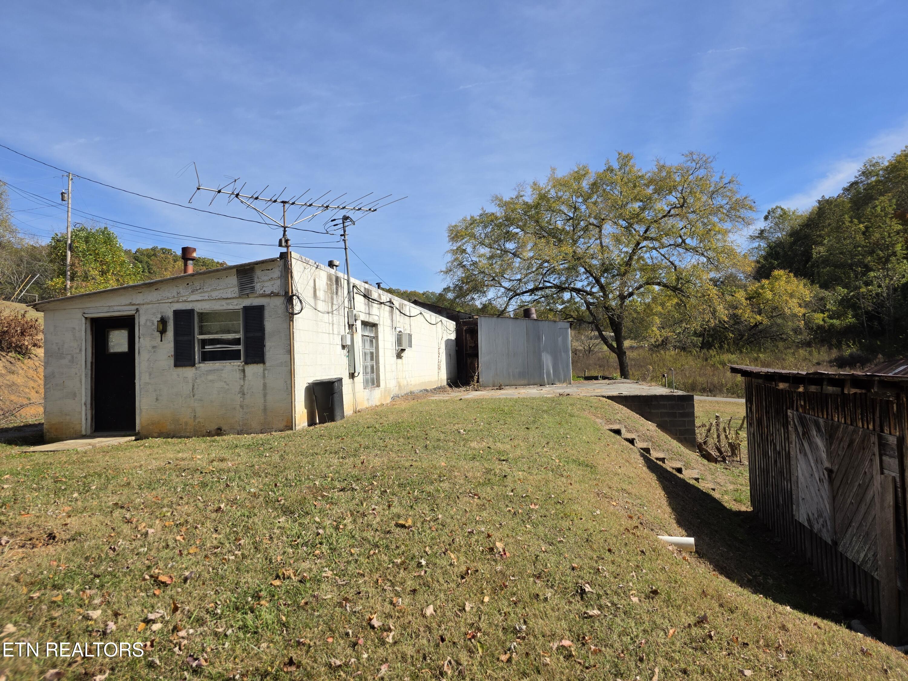 385 Shelton Road Newport TN 37821