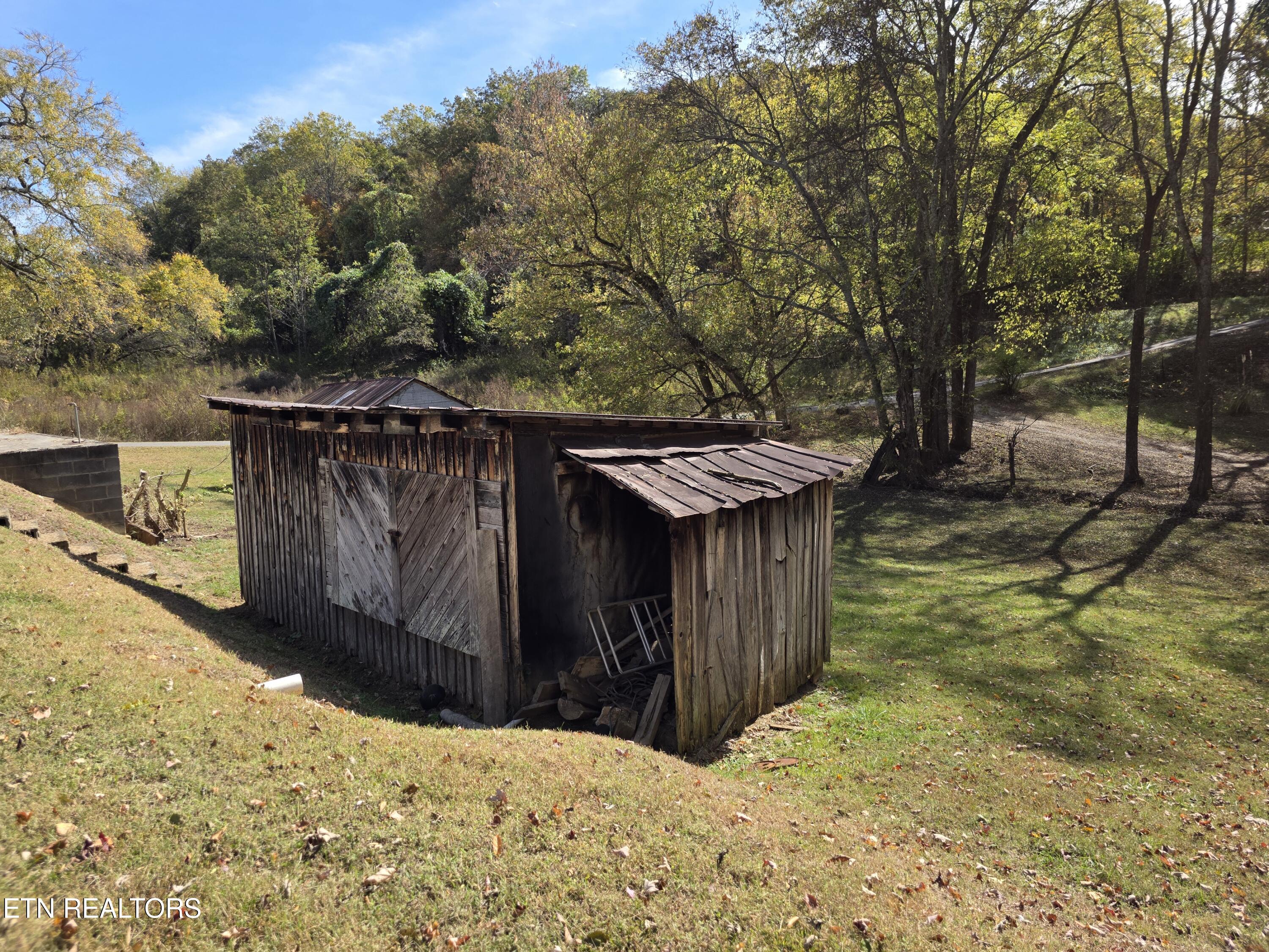 385 Shelton Road Newport TN 37821