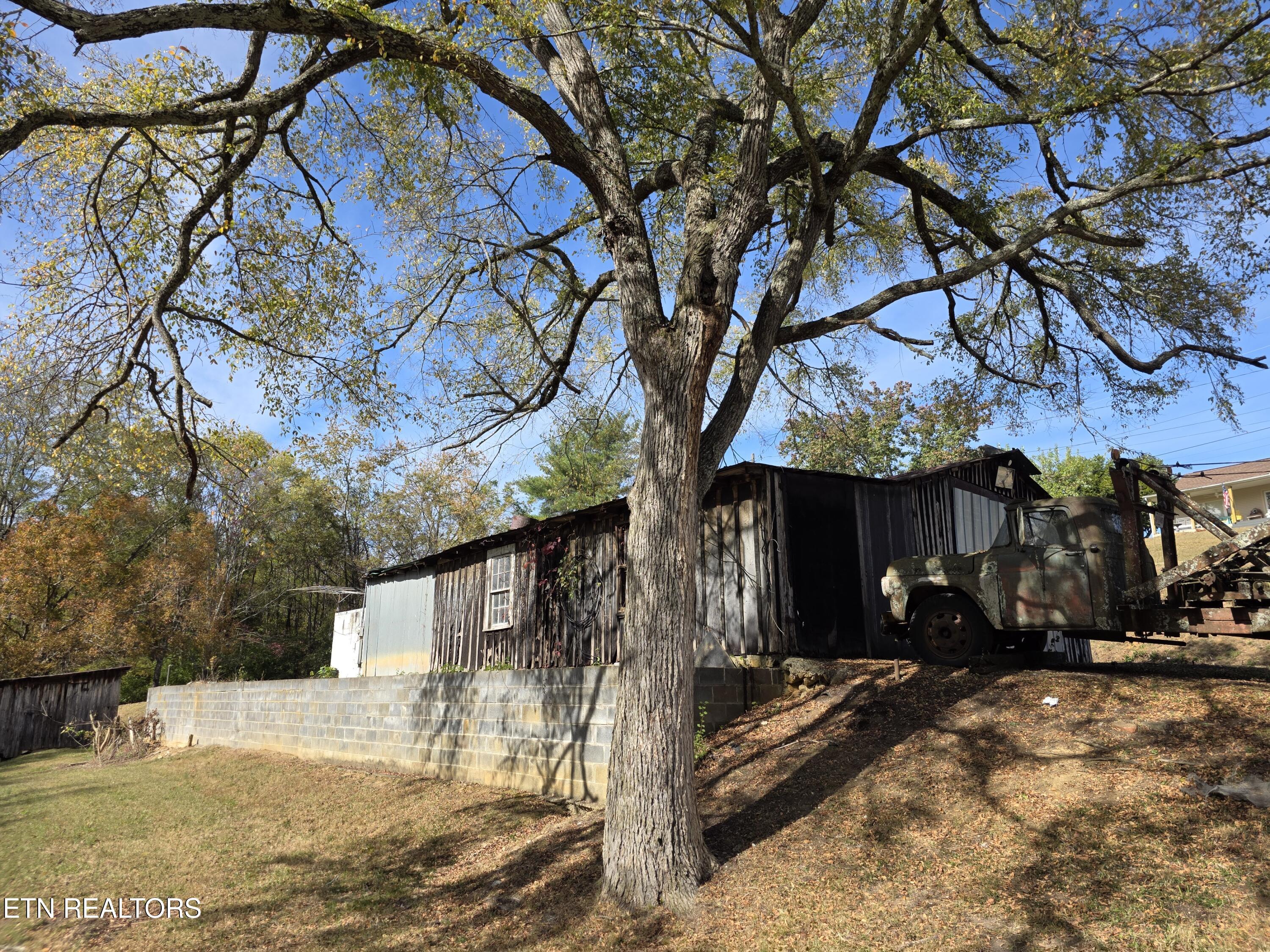 385 Shelton Road Newport TN 37821
