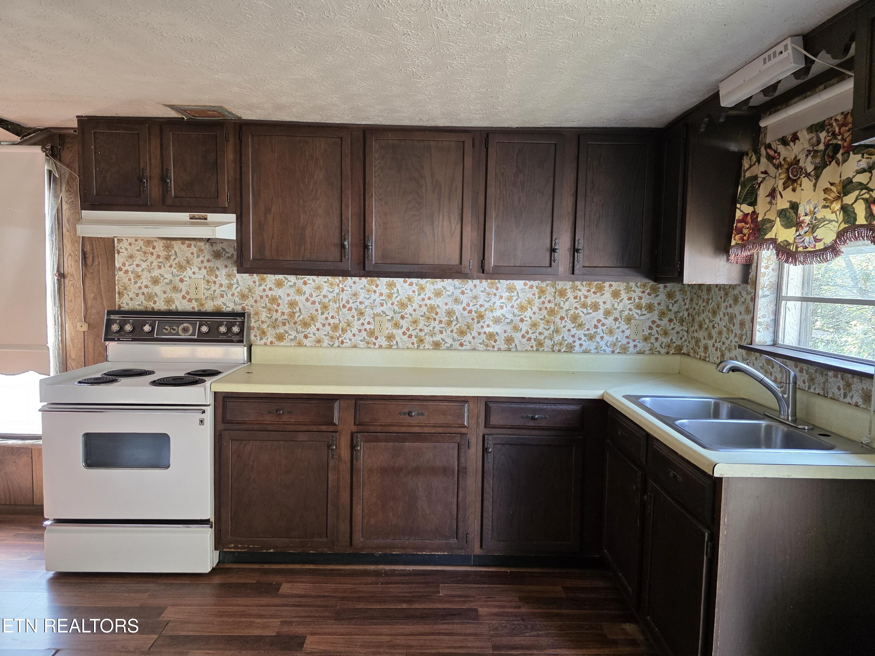 385 Shelton Road Newport TN 37821