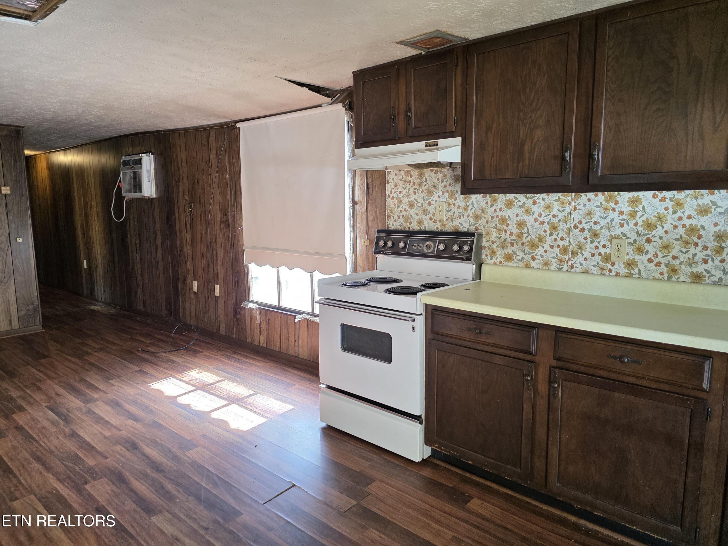 385 Shelton Road Newport TN 37821
