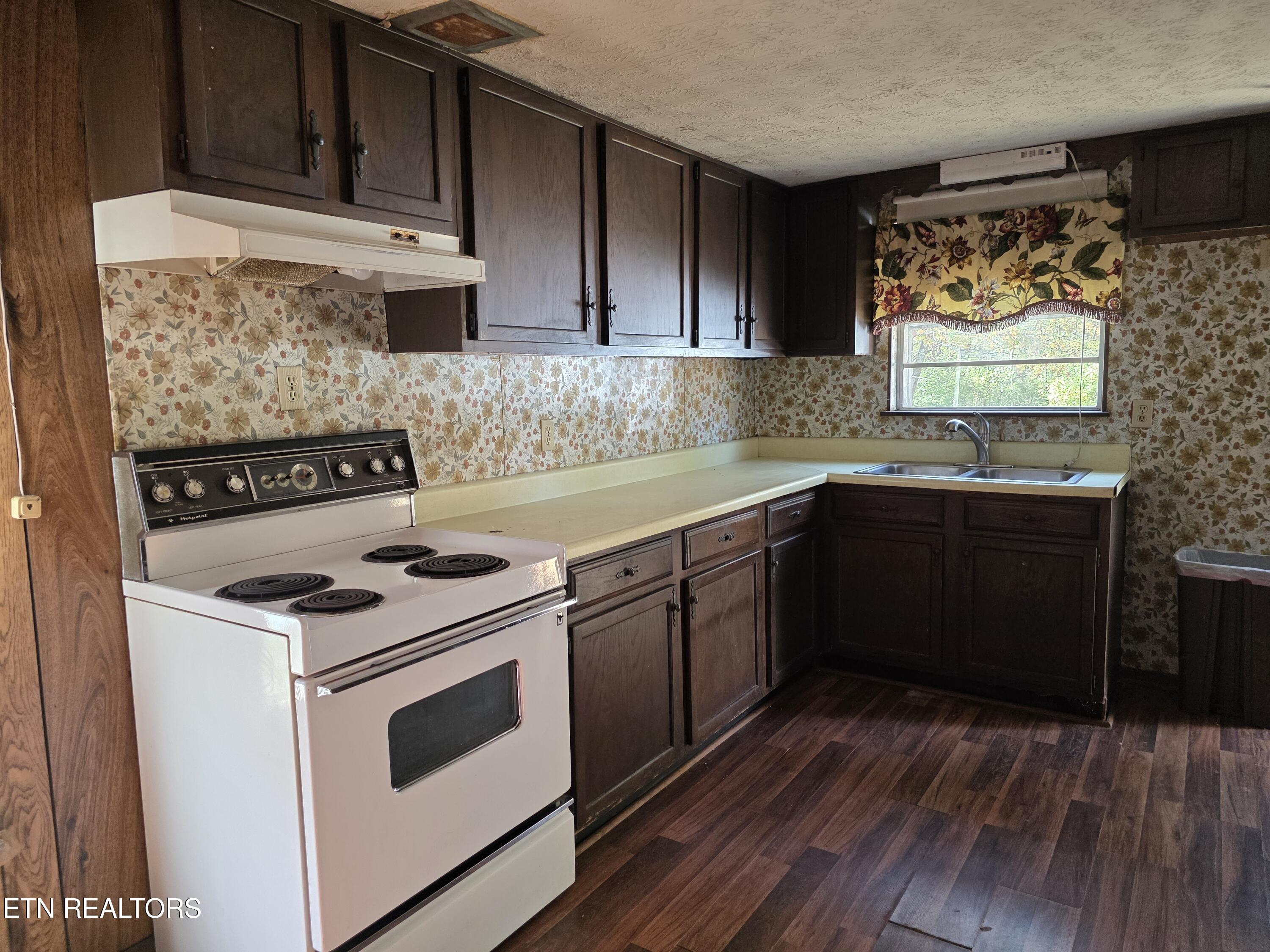 385 Shelton Road Newport TN 37821