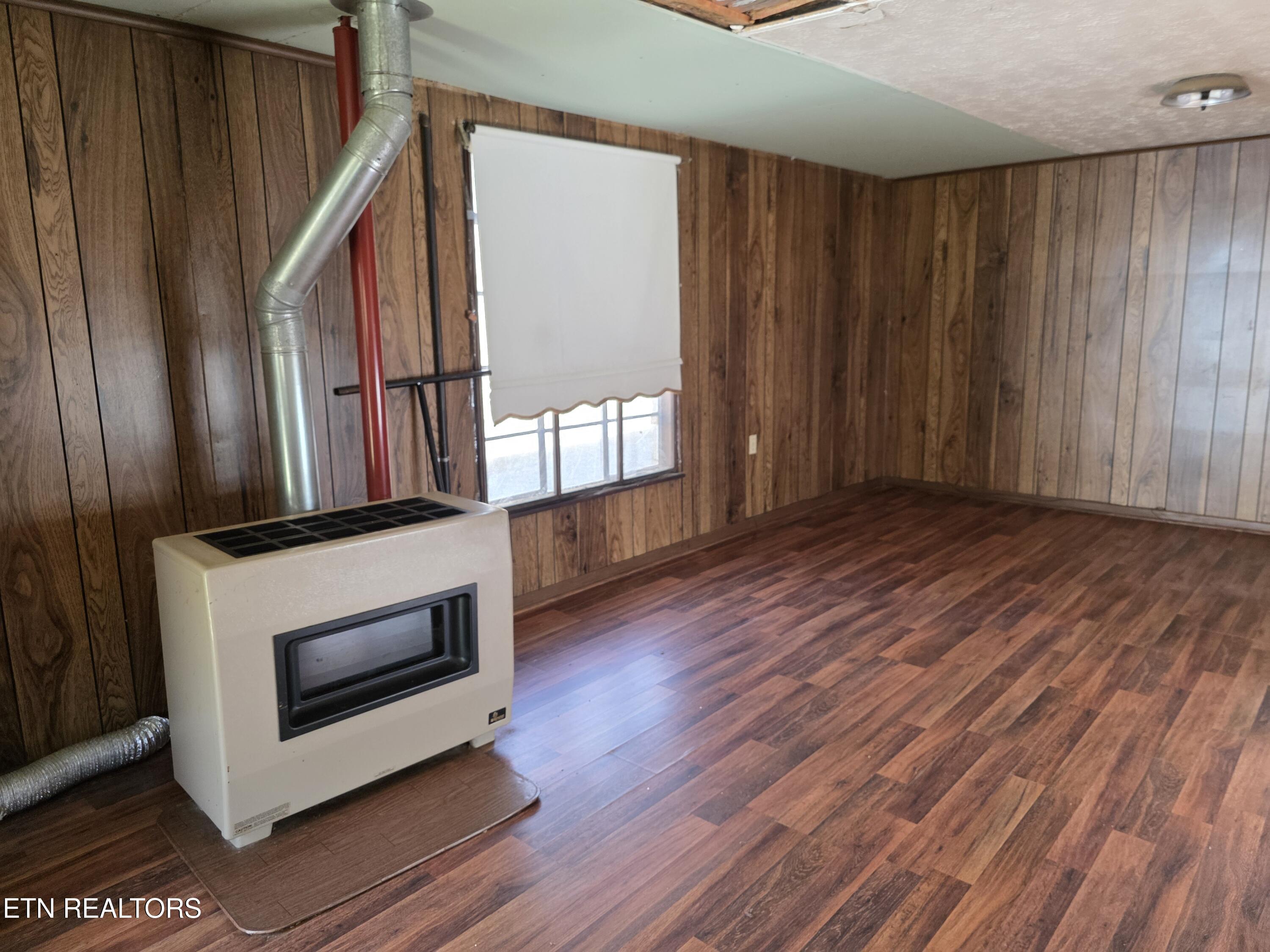 385 Shelton Road Newport TN 37821
