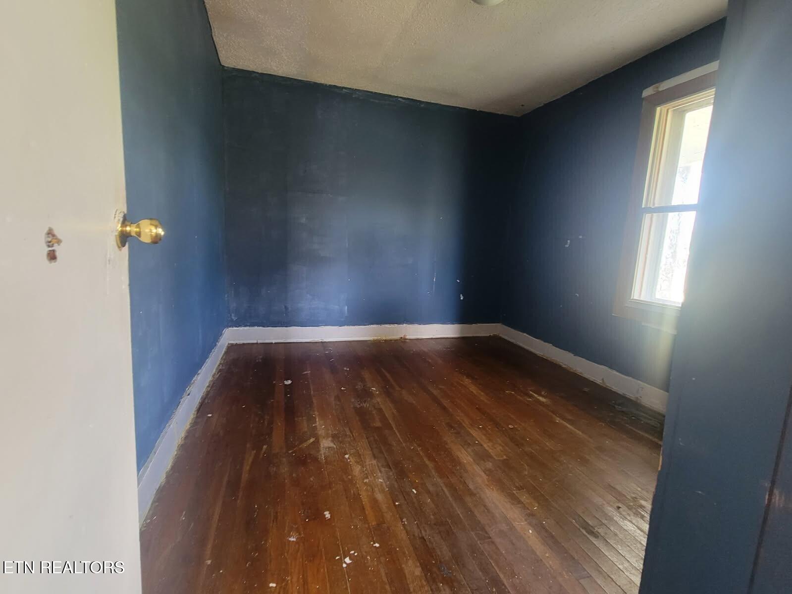 942 Mount View Road Robbins TN 37852