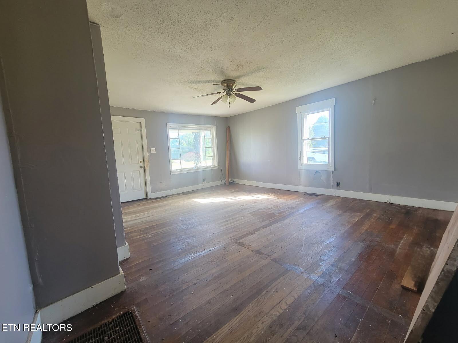 942 Mount View Road Robbins TN 37852
