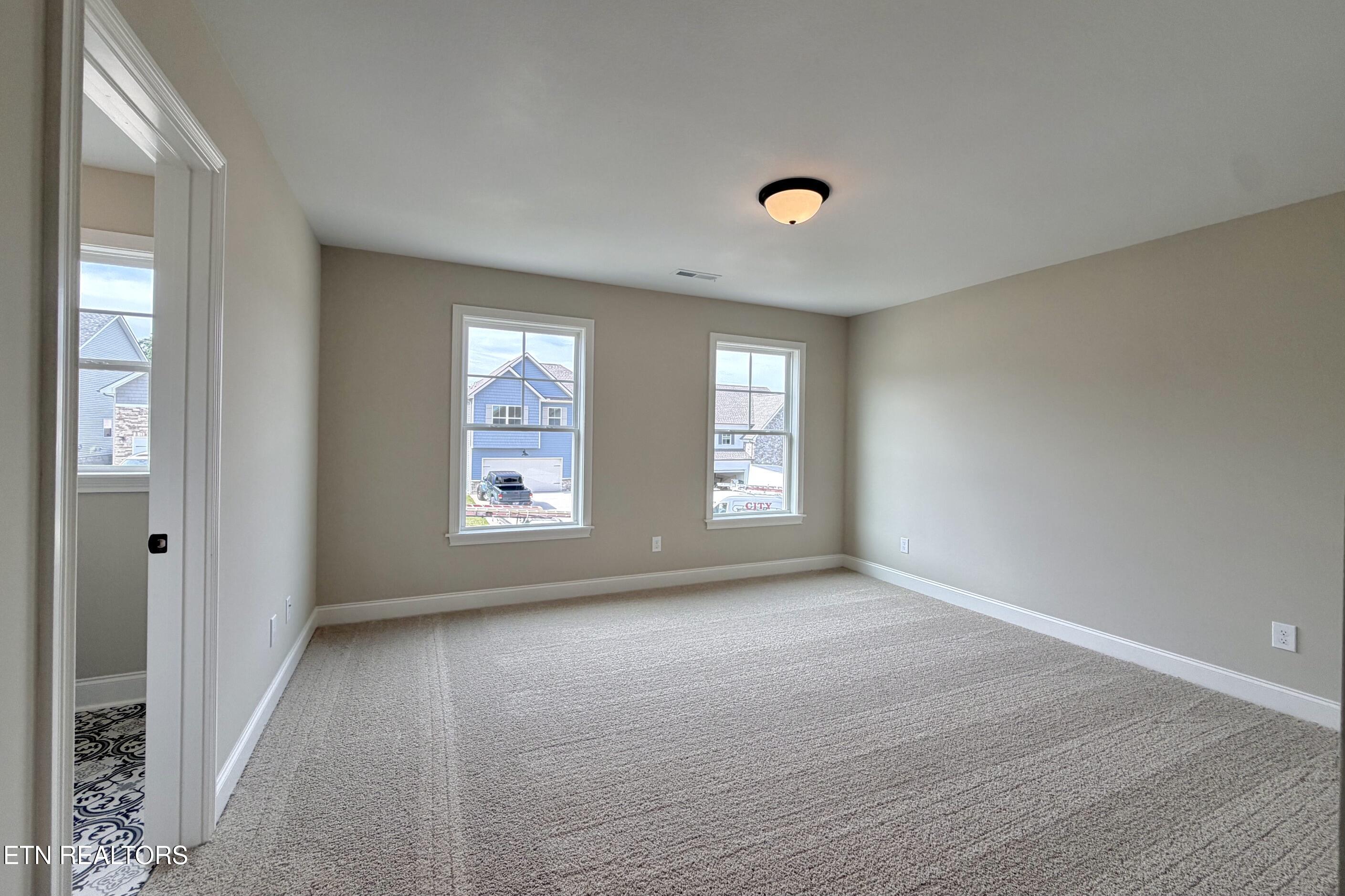 8919 Queensdale Lane Knoxville TN 37924