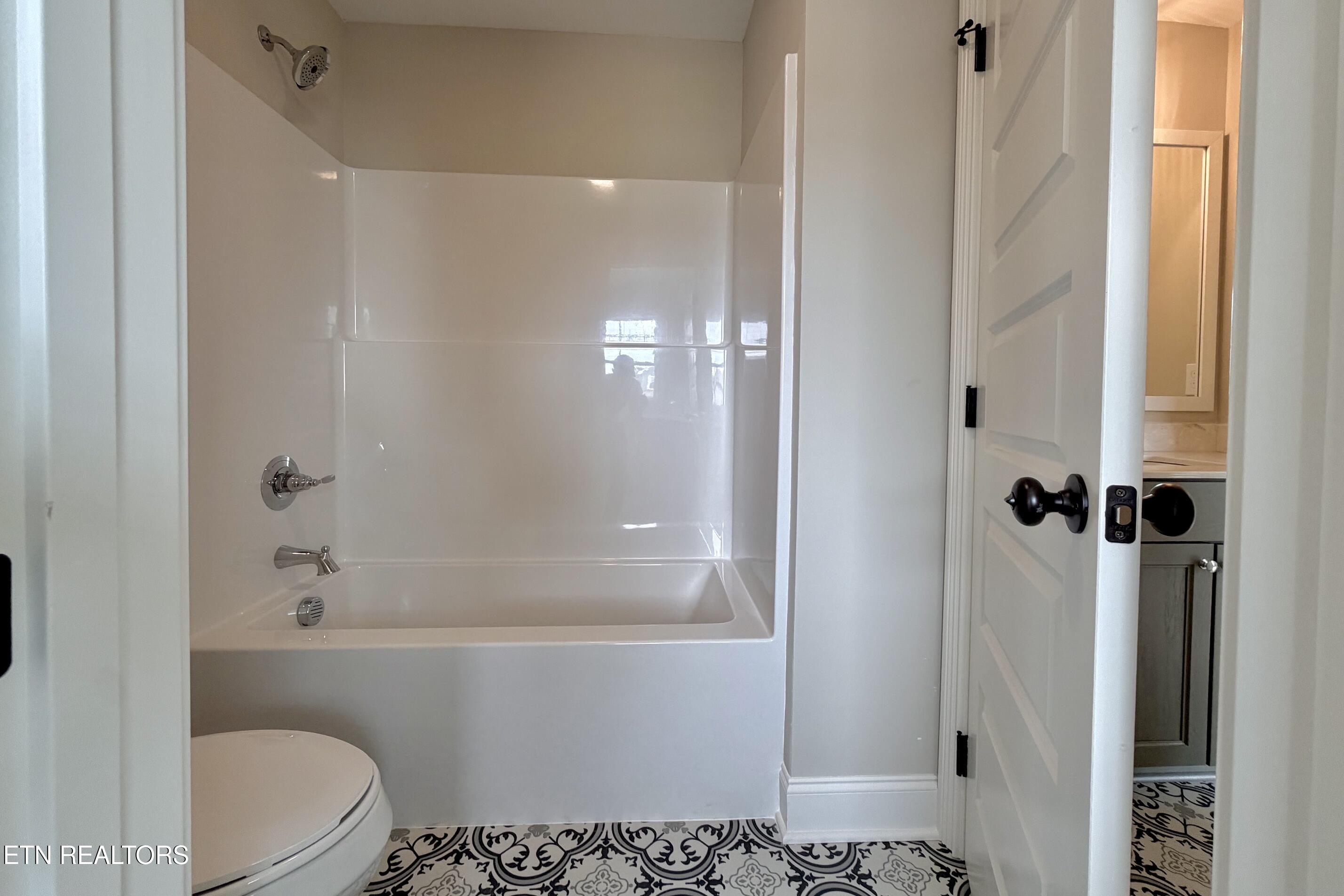 8919 Queensdale Lane Knoxville TN 37924