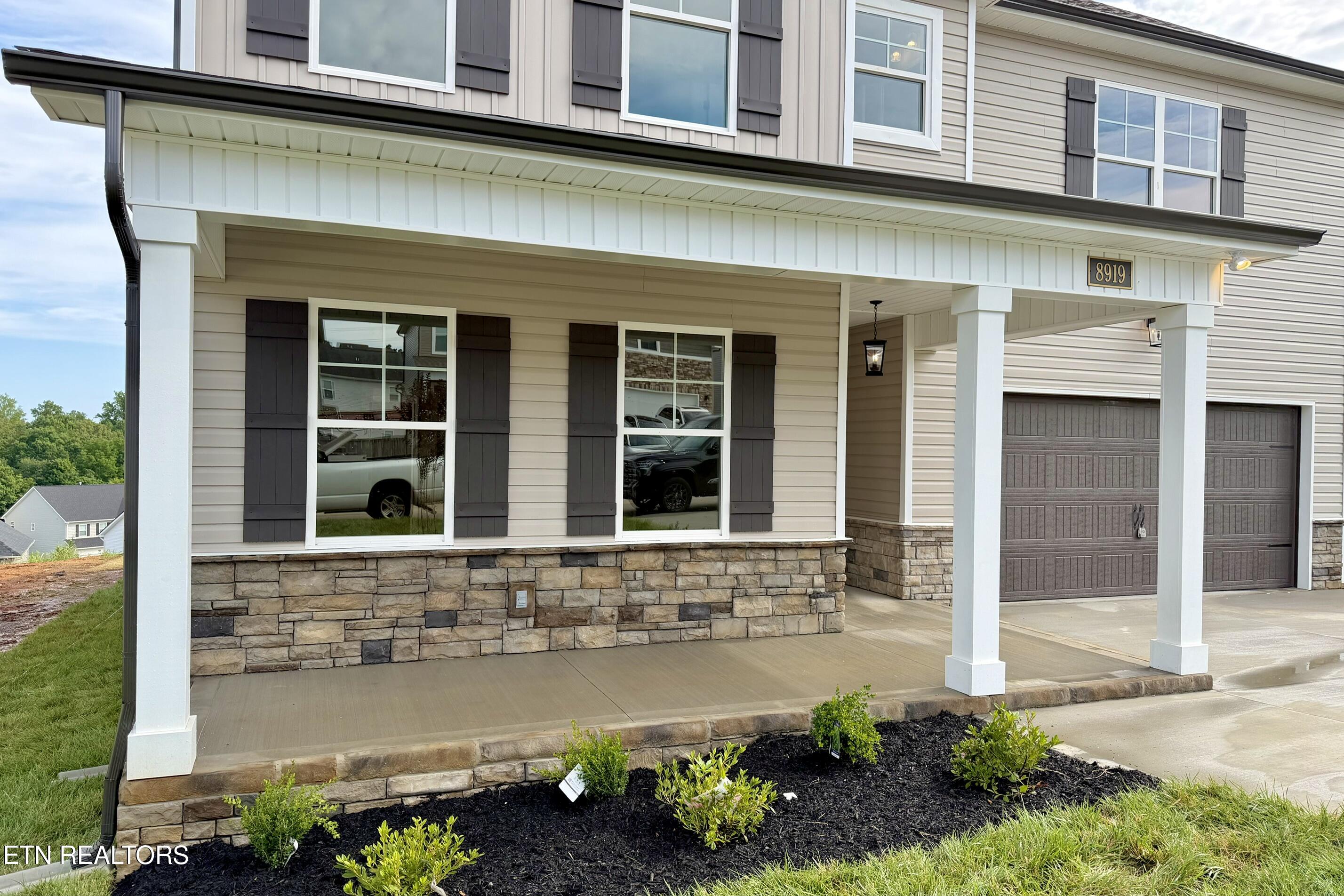 8919 Queensdale Lane Knoxville TN 37924