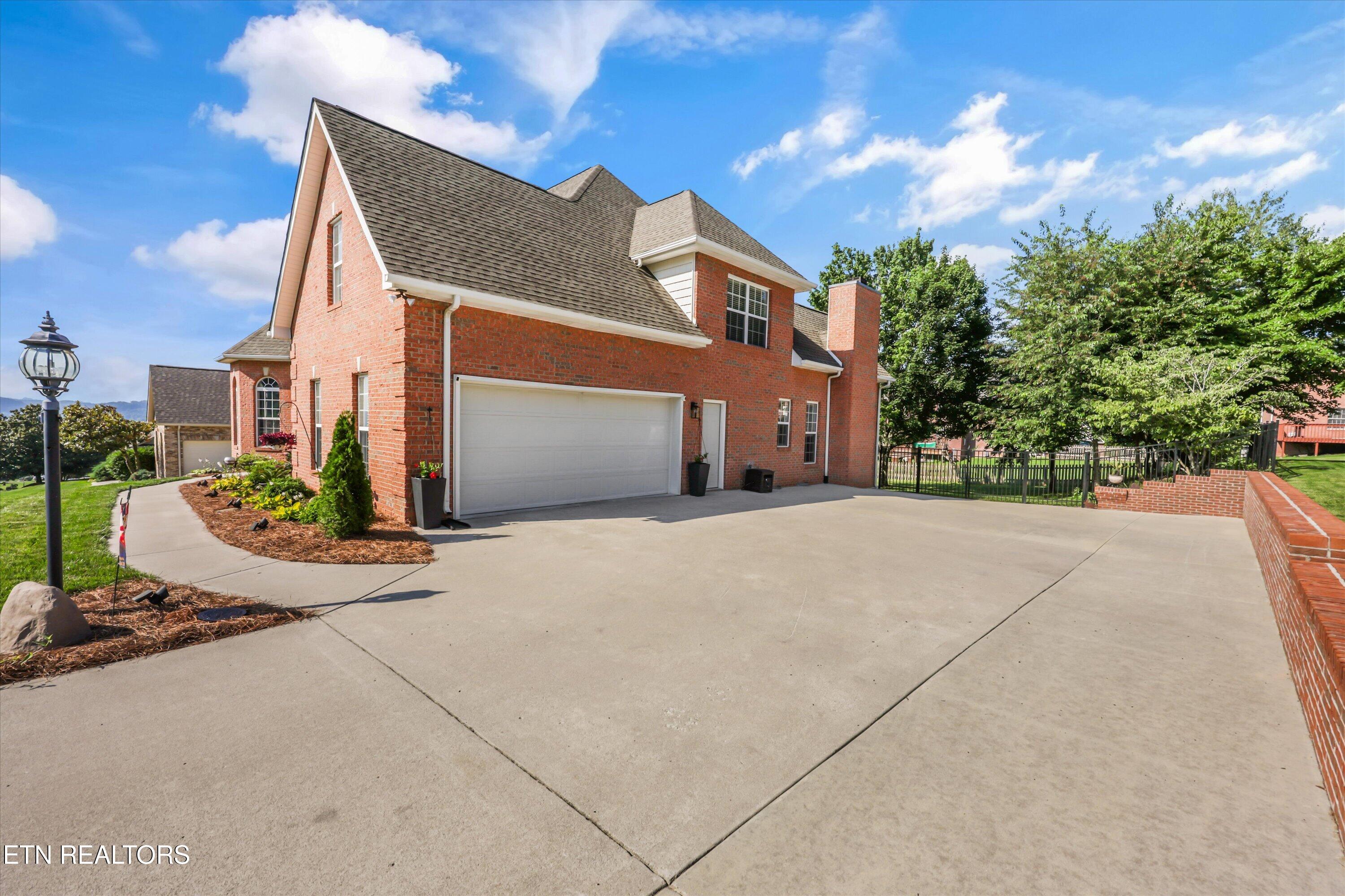 8031 Leclay Drive Knoxville TN 37938