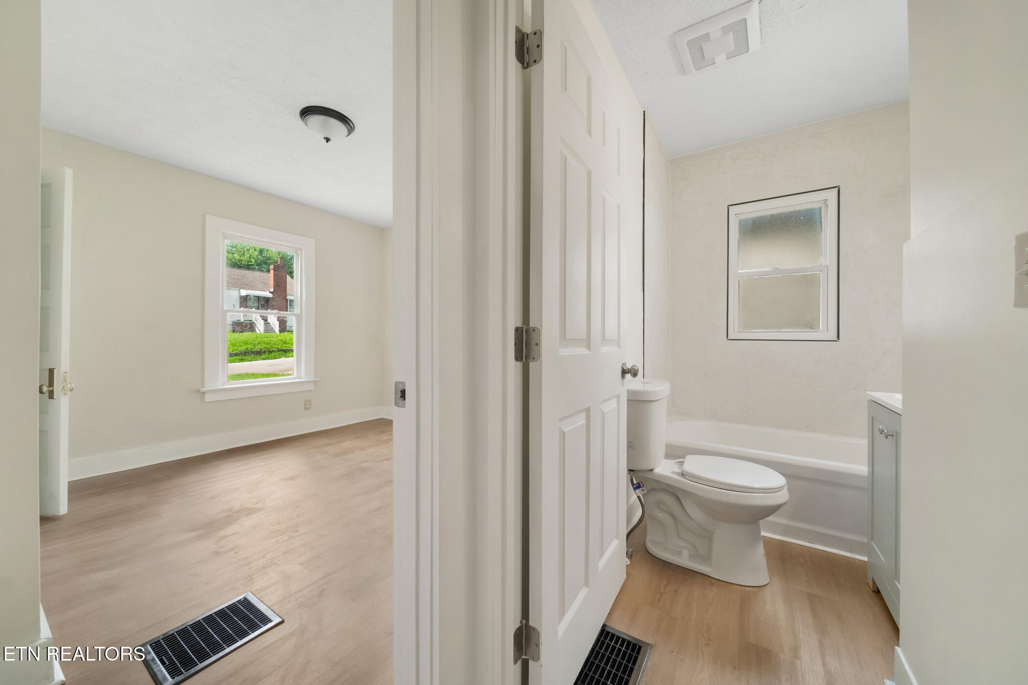 2228 Lawson Avenue Knoxville TN 37917