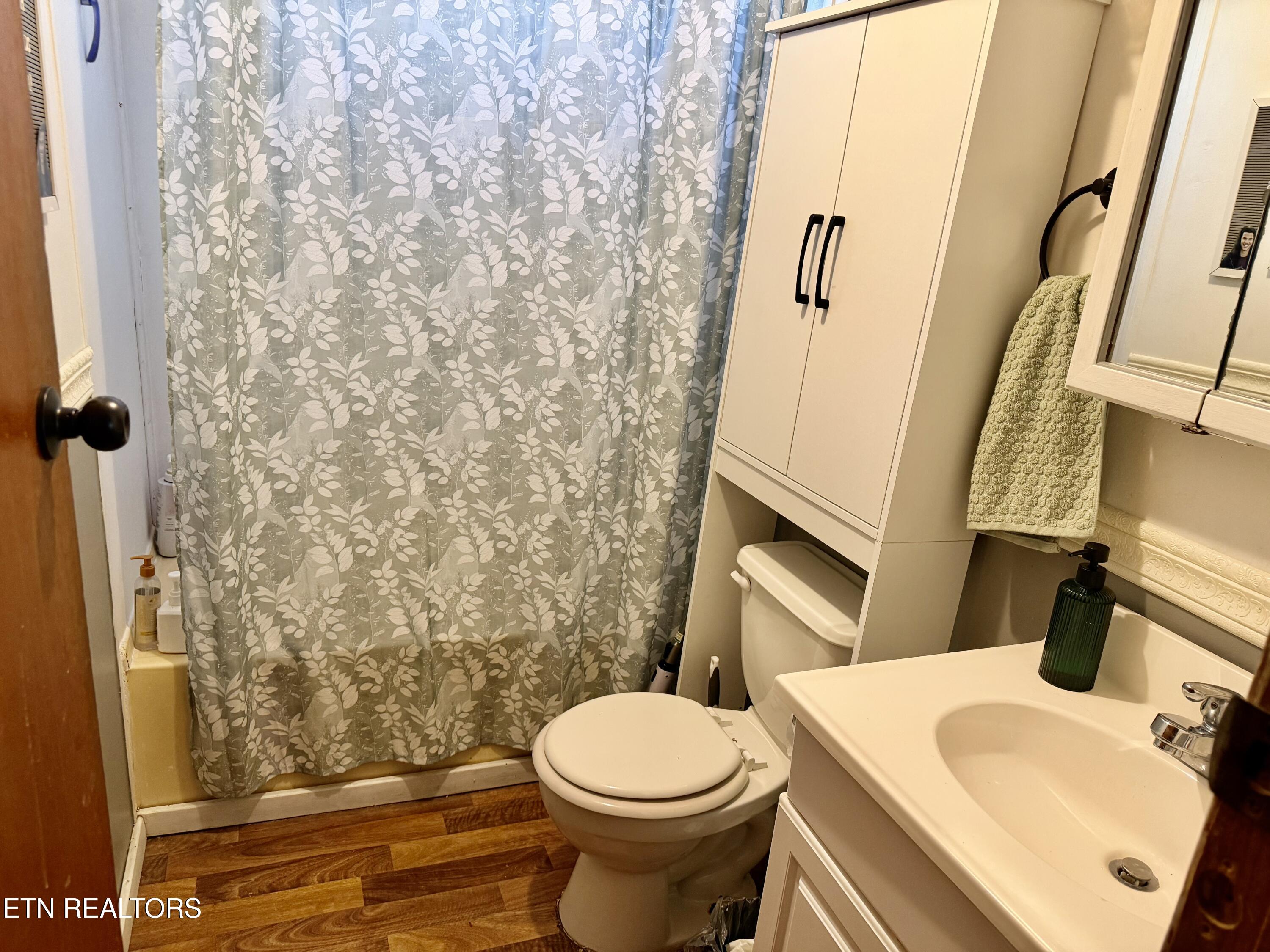 2465 Niles Ferry Road Madisonville TN 37354