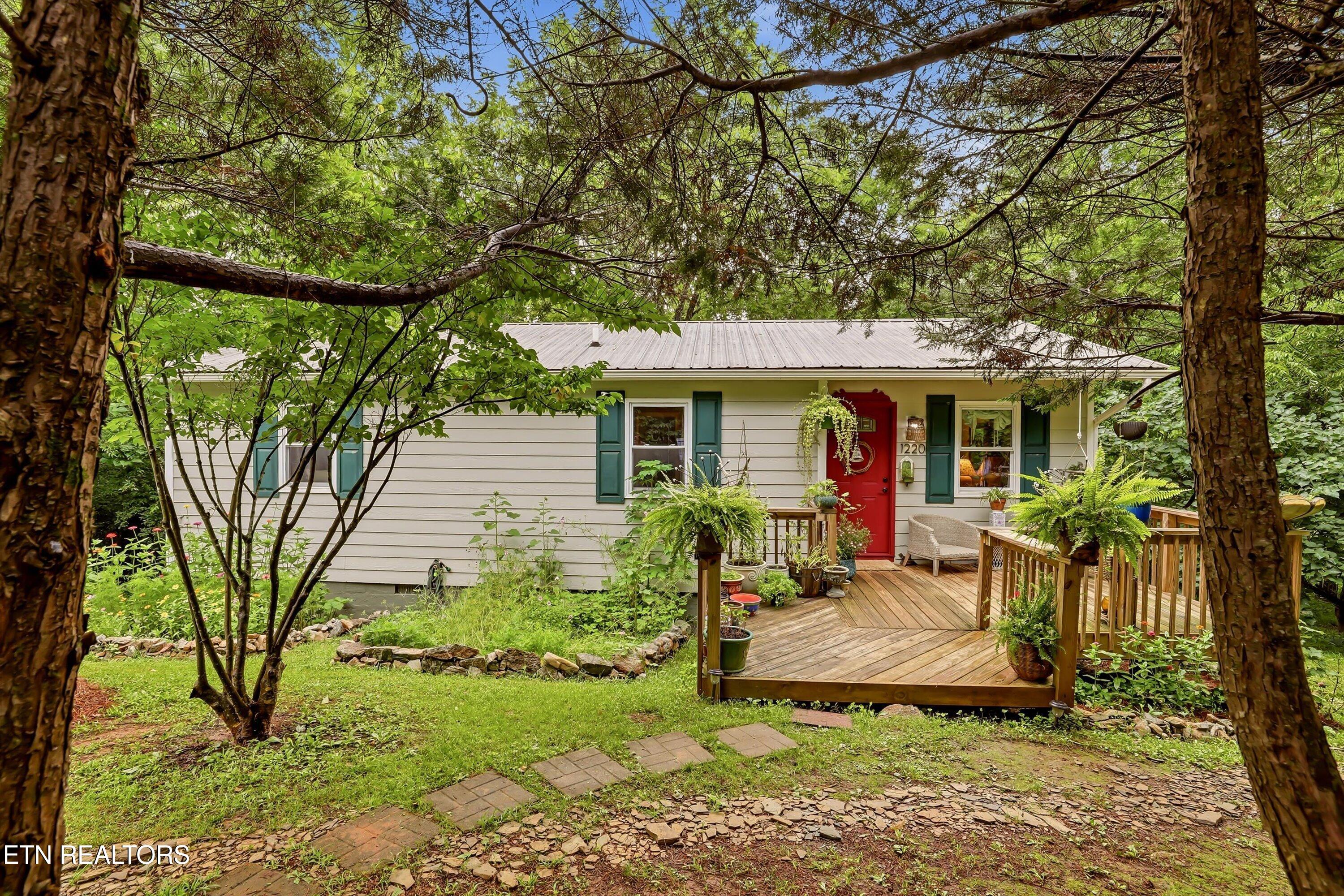 1220 W Highway 25-70 Dandridge TN 37725
