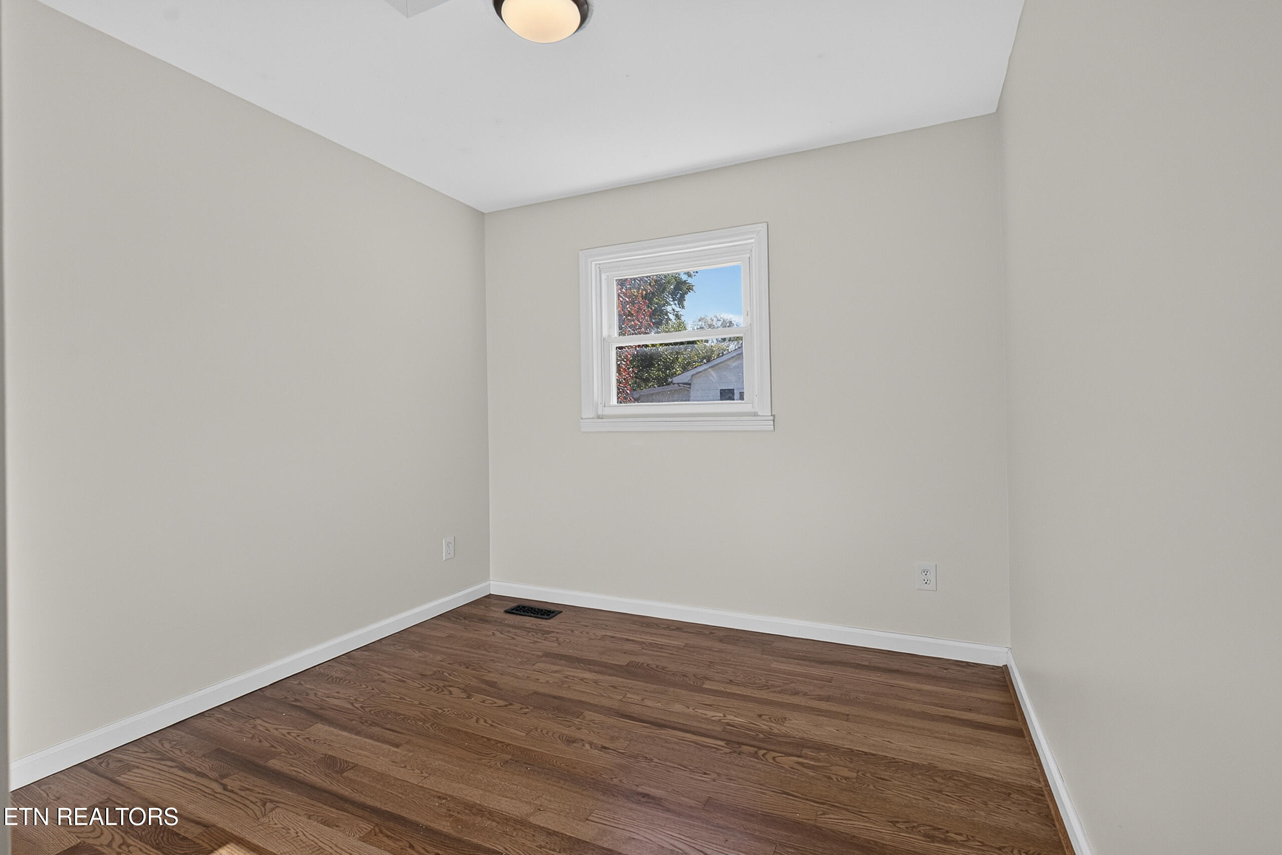 102 Poplar Road Oak Ridge TN 37830