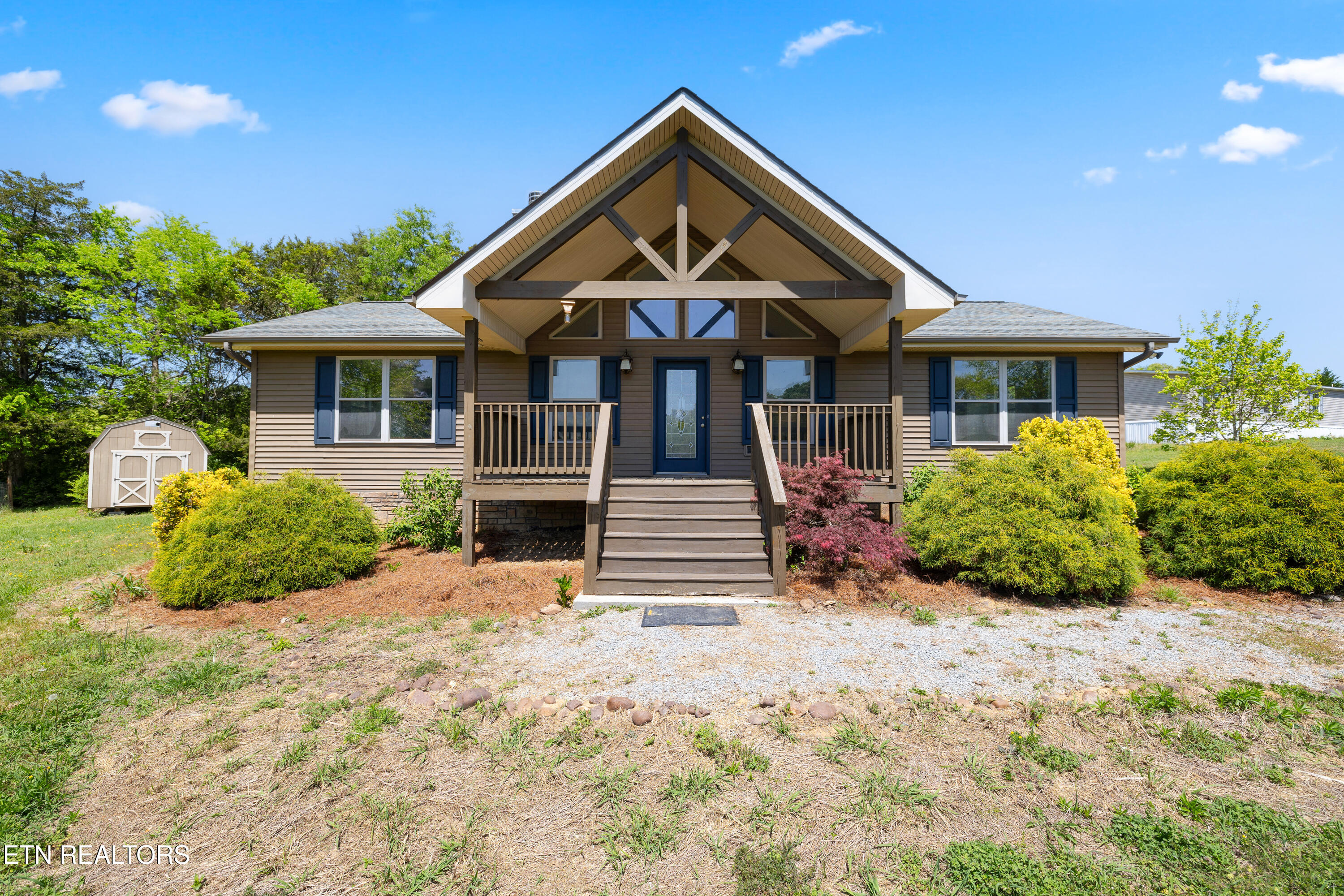 1462 Sandy Ridge Road Dandridge TN 37725