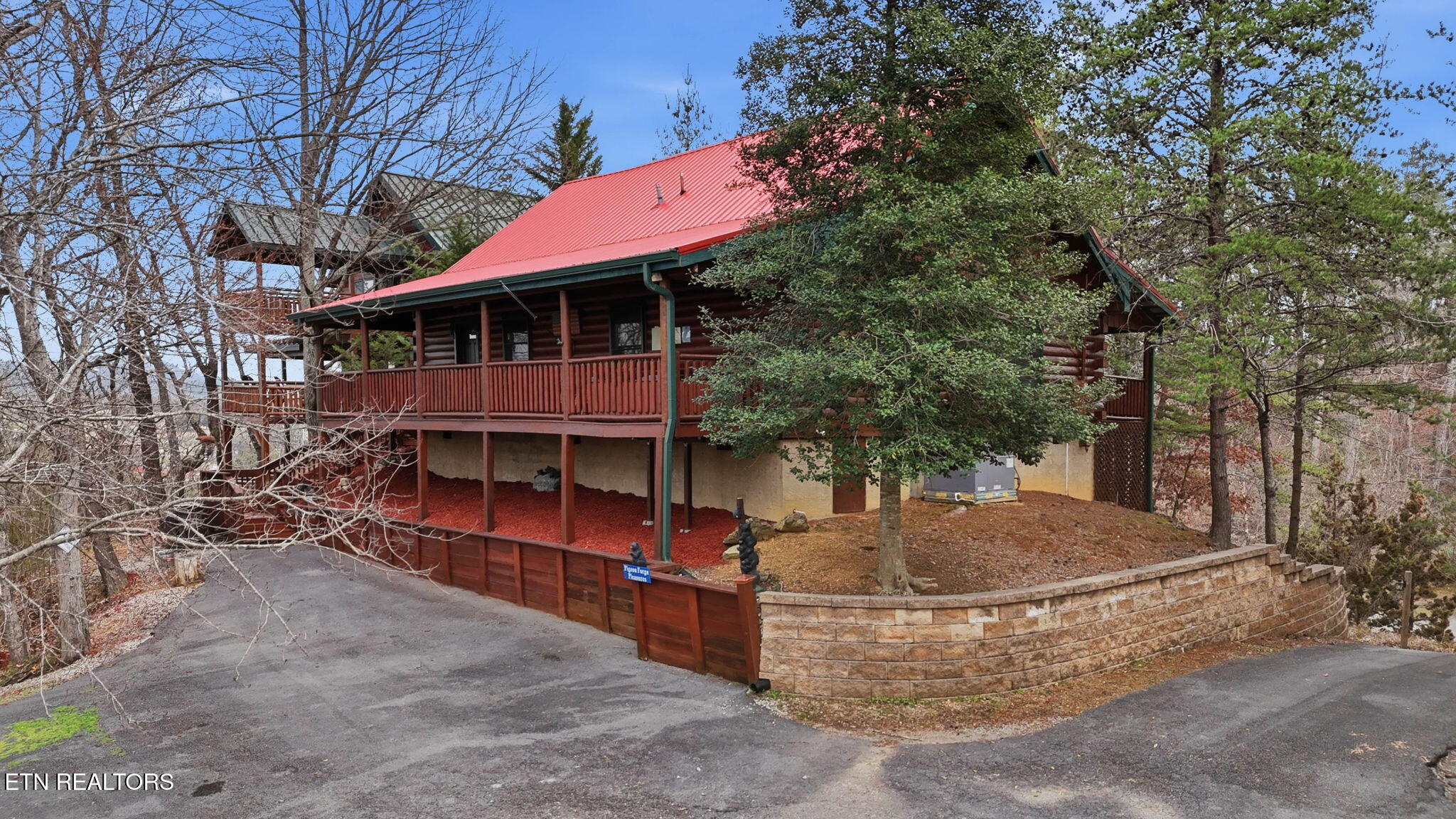 3529 Peggy Lane Pigeon Forge TN 37863