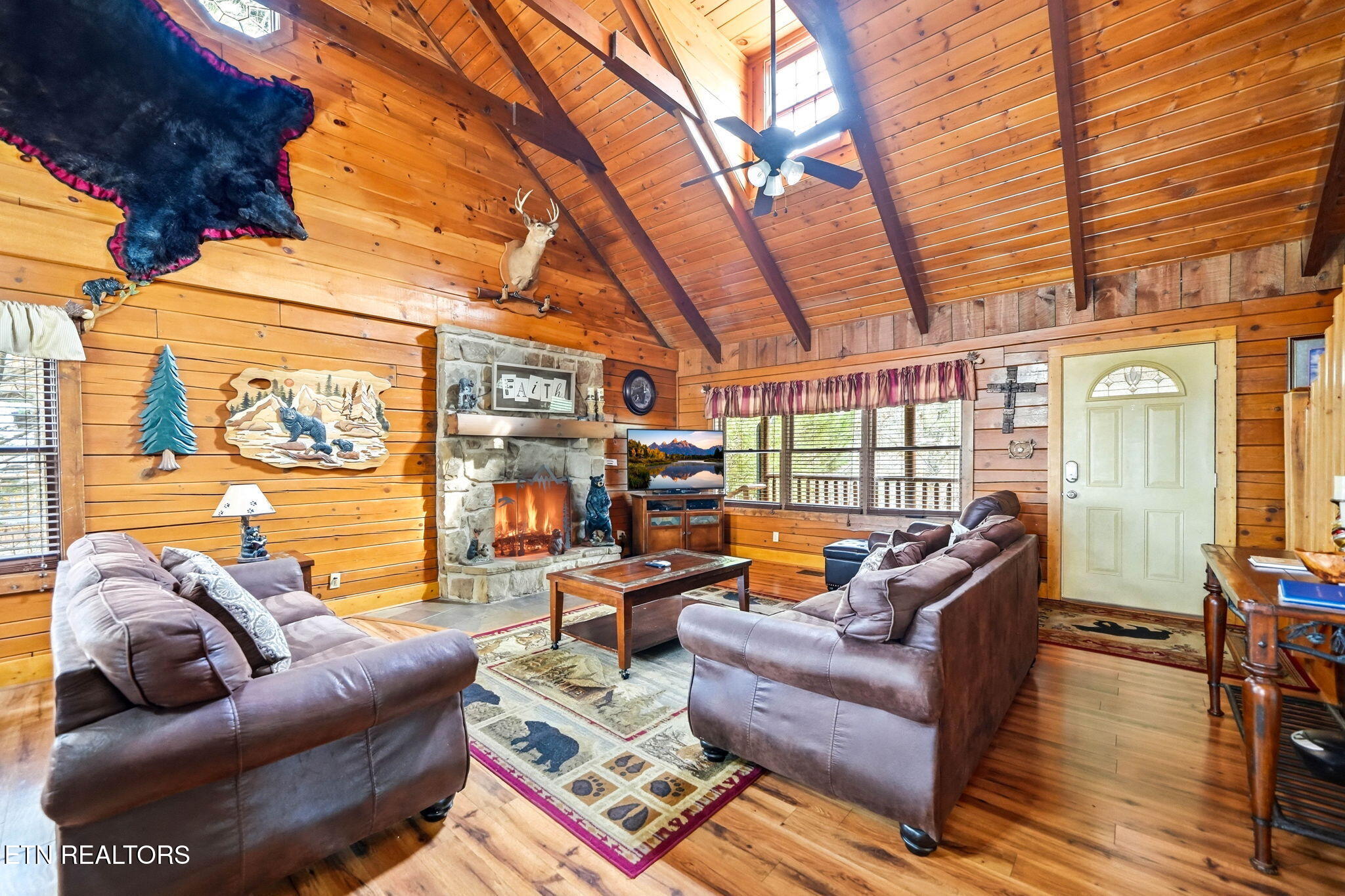 3529 Peggy Lane Pigeon Forge TN 37863