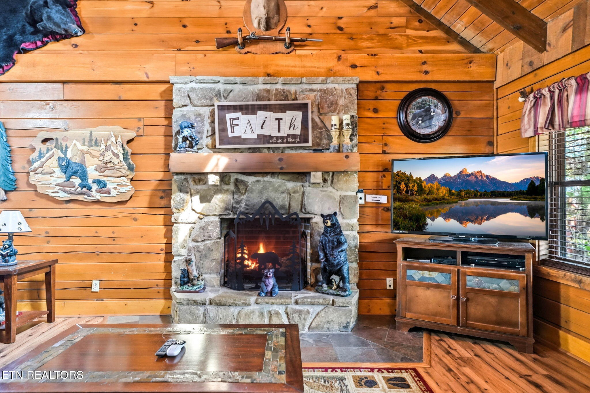3529 Peggy Lane Pigeon Forge TN 37863