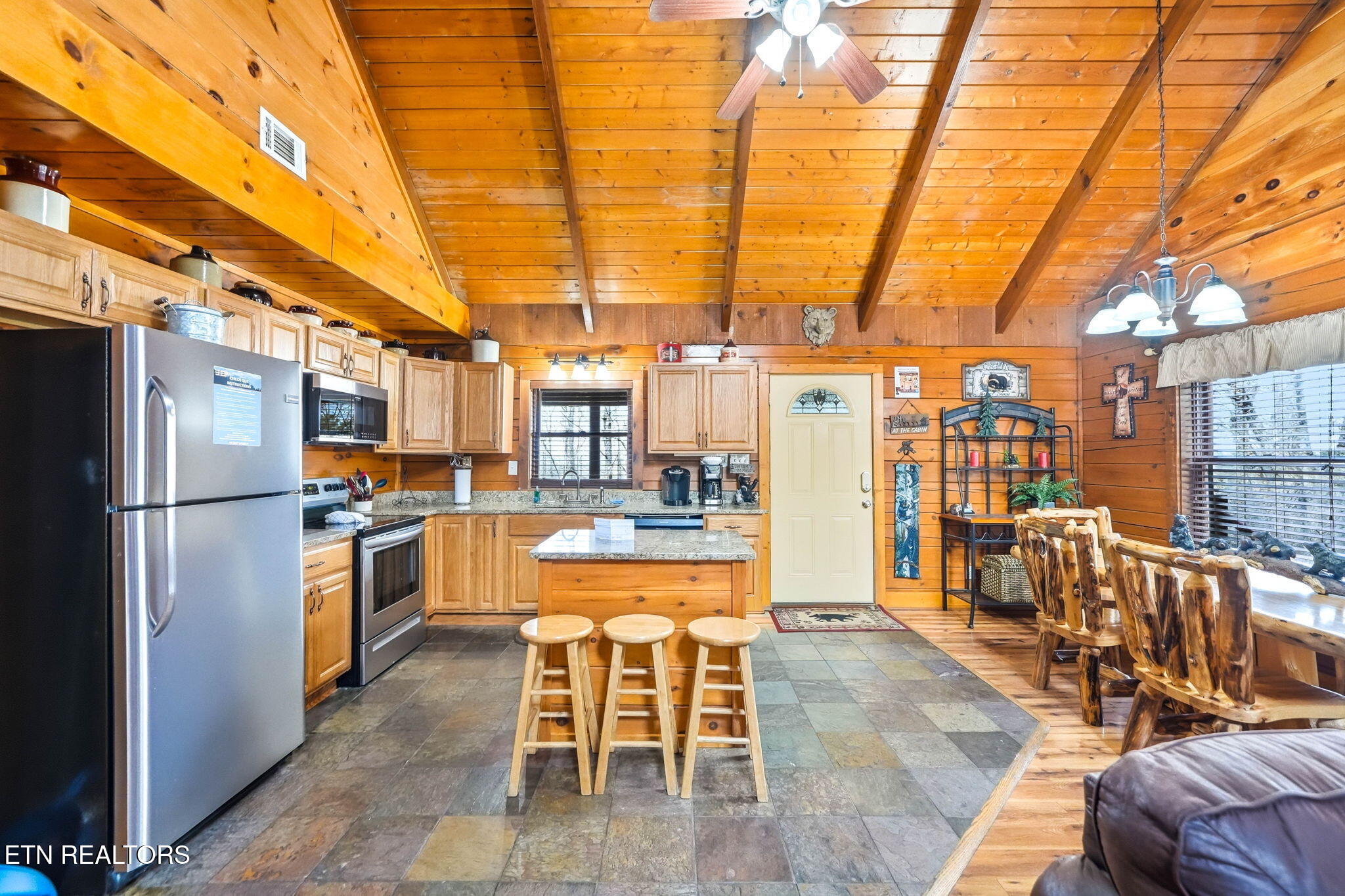 3529 Peggy Lane Pigeon Forge TN 37863