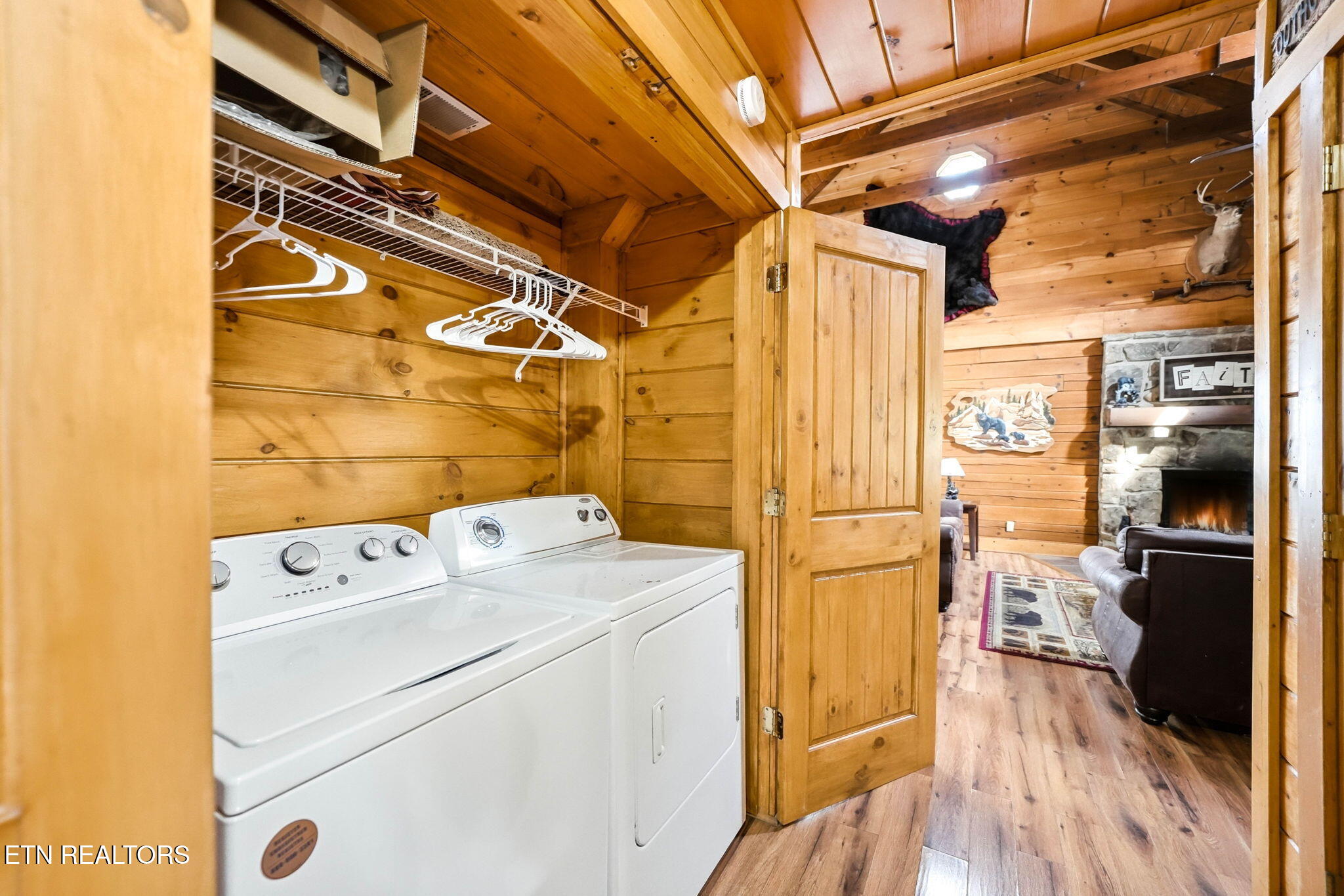 3529 Peggy Lane Pigeon Forge TN 37863