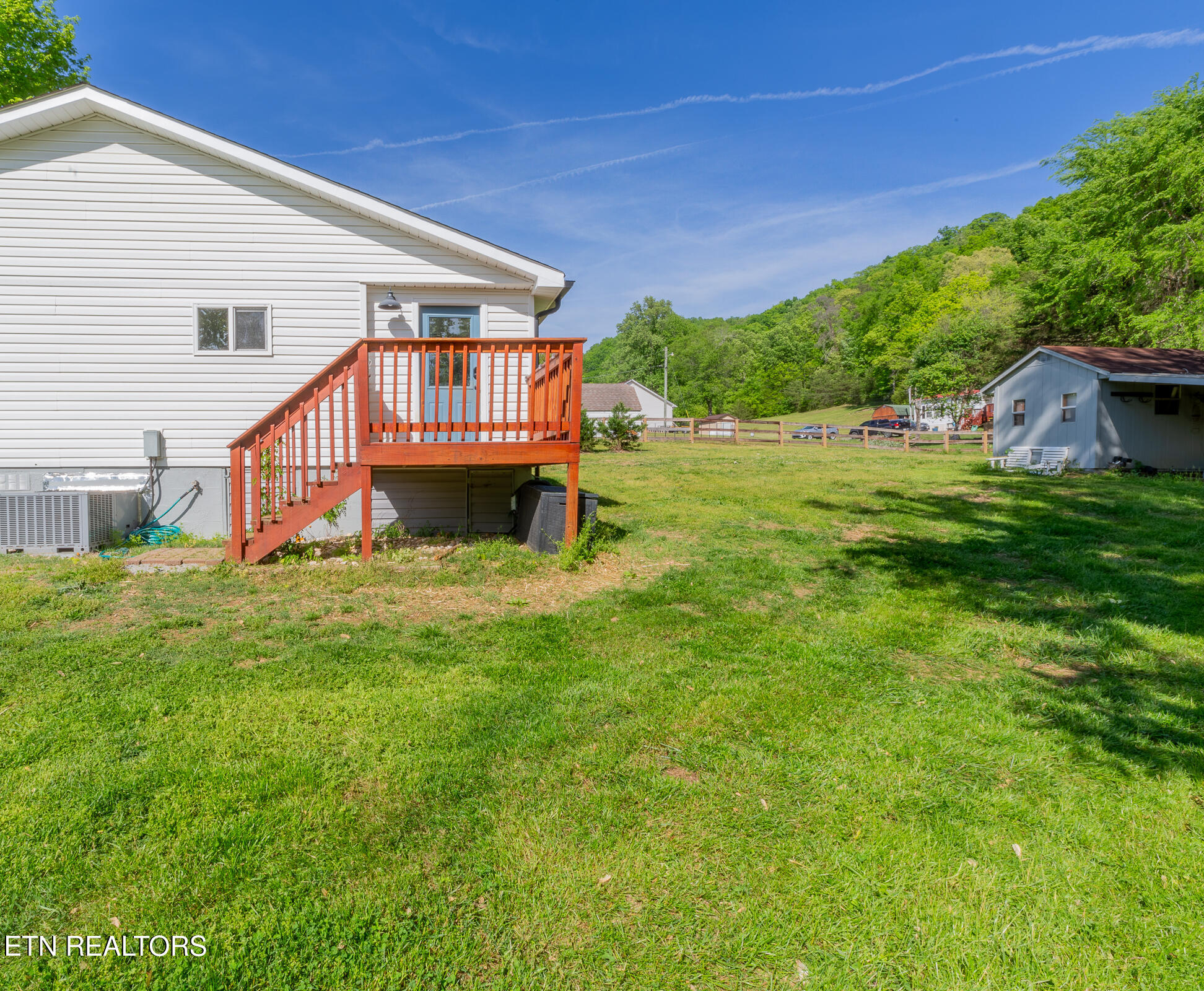 1700 W Brushy Valley Drive Powell TN 37849