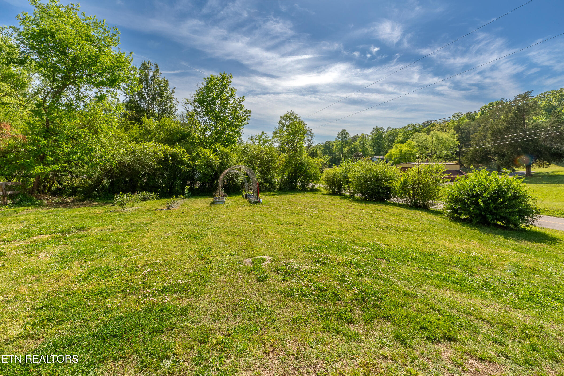1700 W Brushy Valley Drive Powell TN 37849