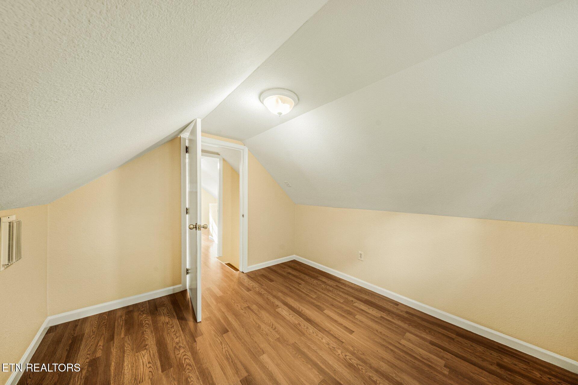 406 SW Mayfield Avenue Knoxville TN 37920