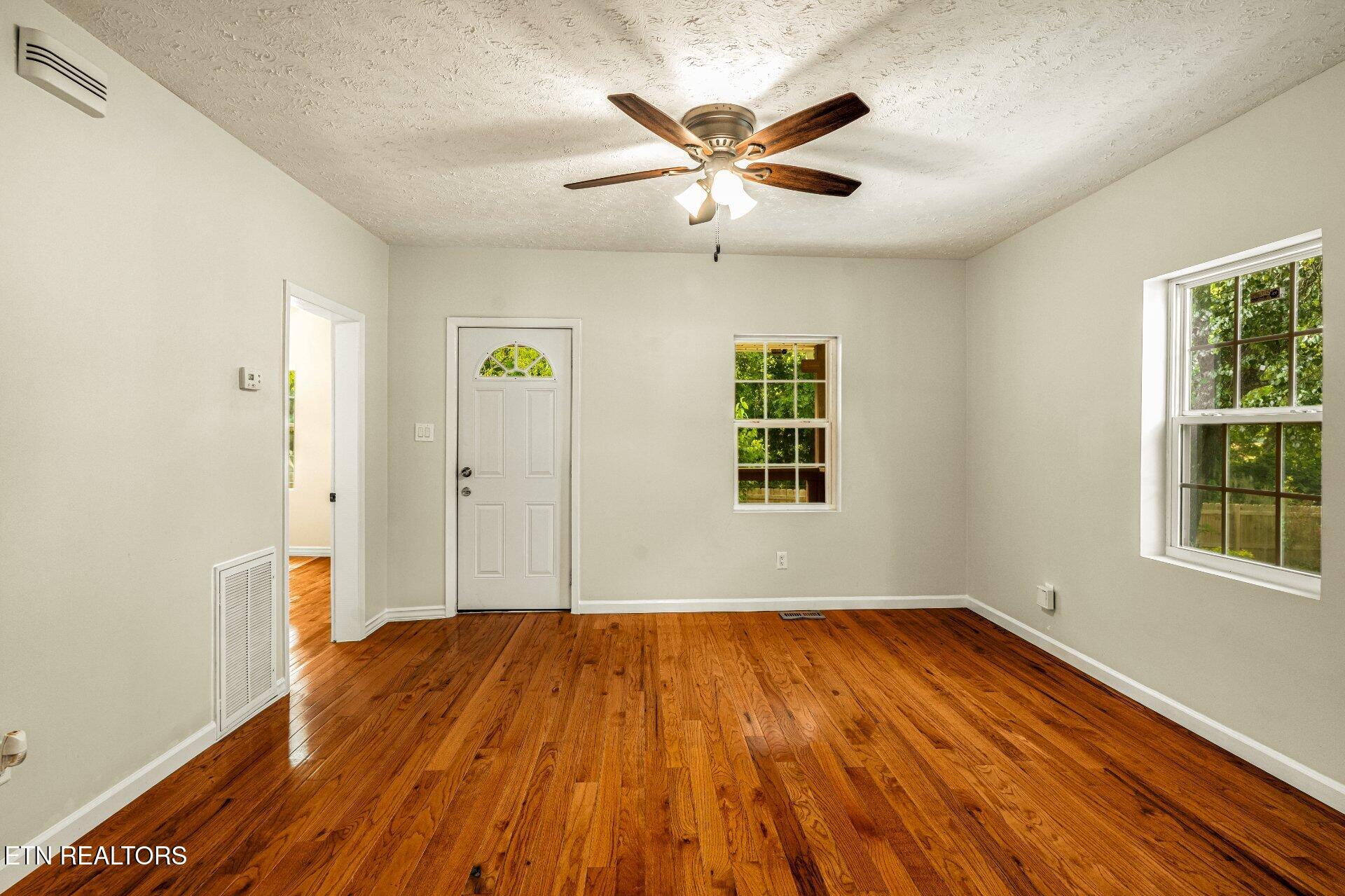 406 SW Mayfield Avenue Knoxville TN 37920