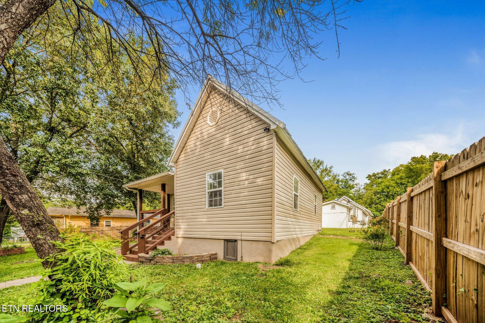 406 SW Mayfield Avenue Knoxville TN 37920