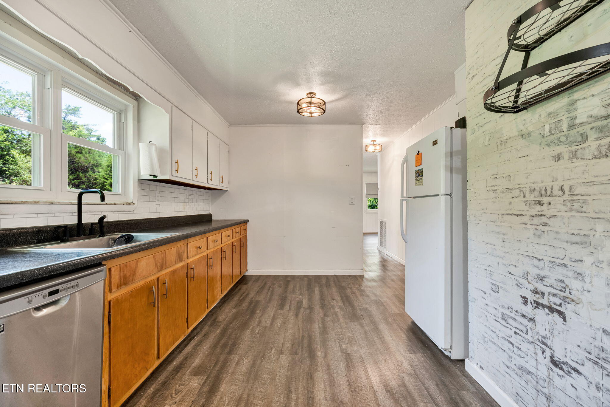 10780 Tennessee 68 Grandview TN 37337