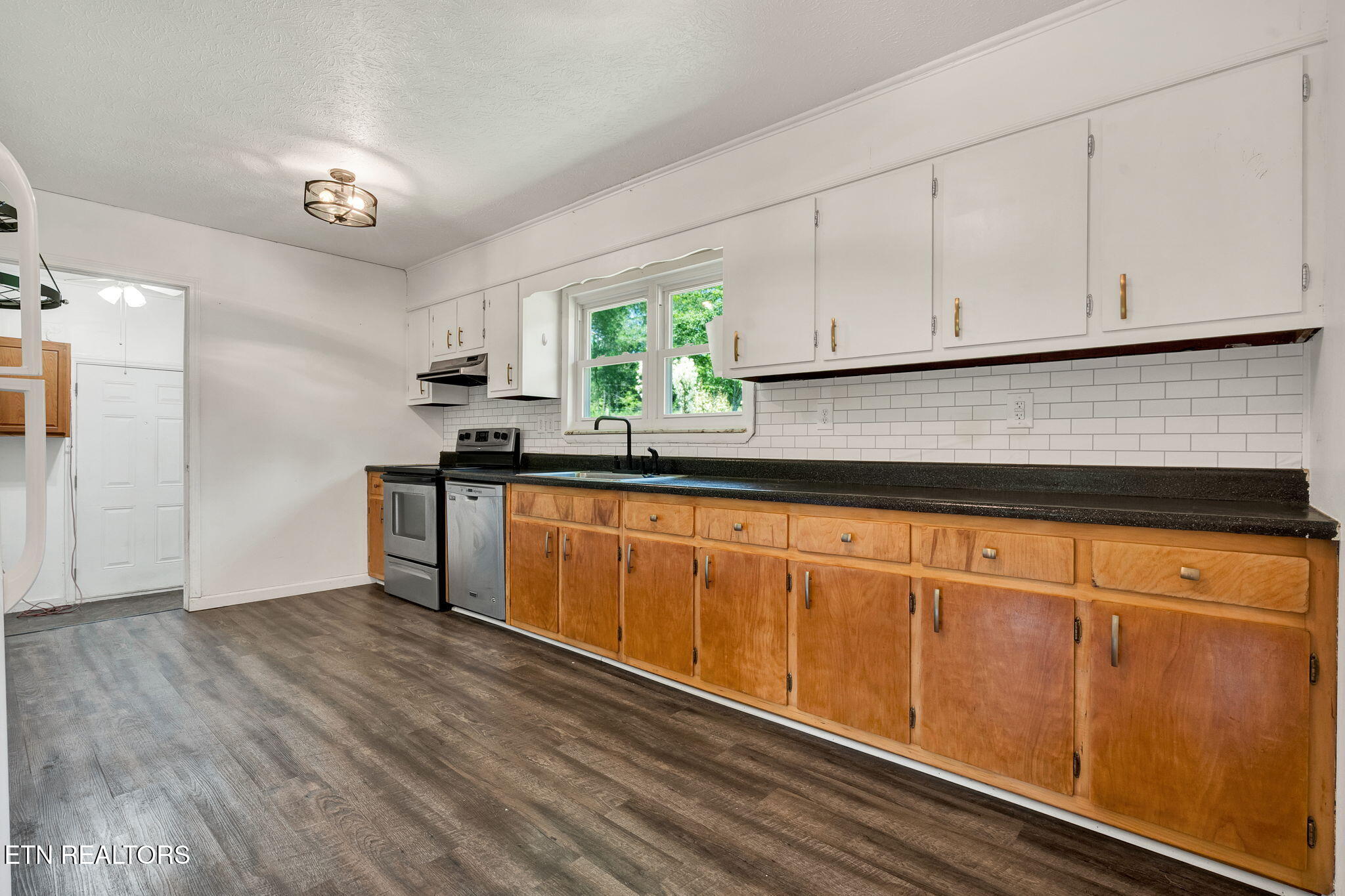 10780 Tennessee 68 Grandview TN 37337