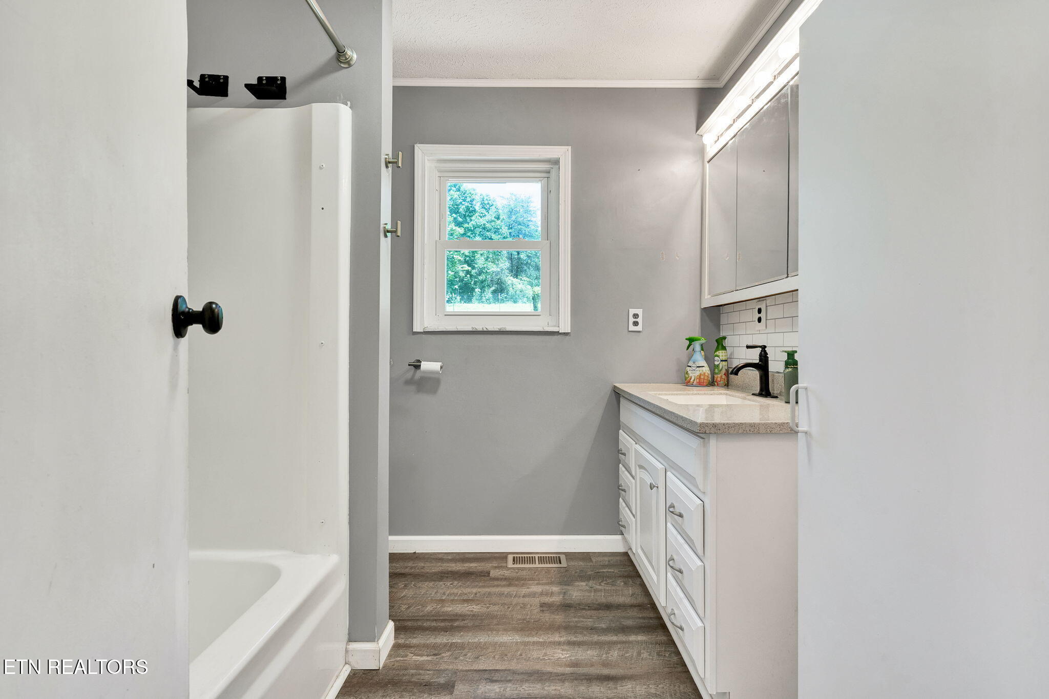 10780 Tennessee 68 Grandview TN 37337