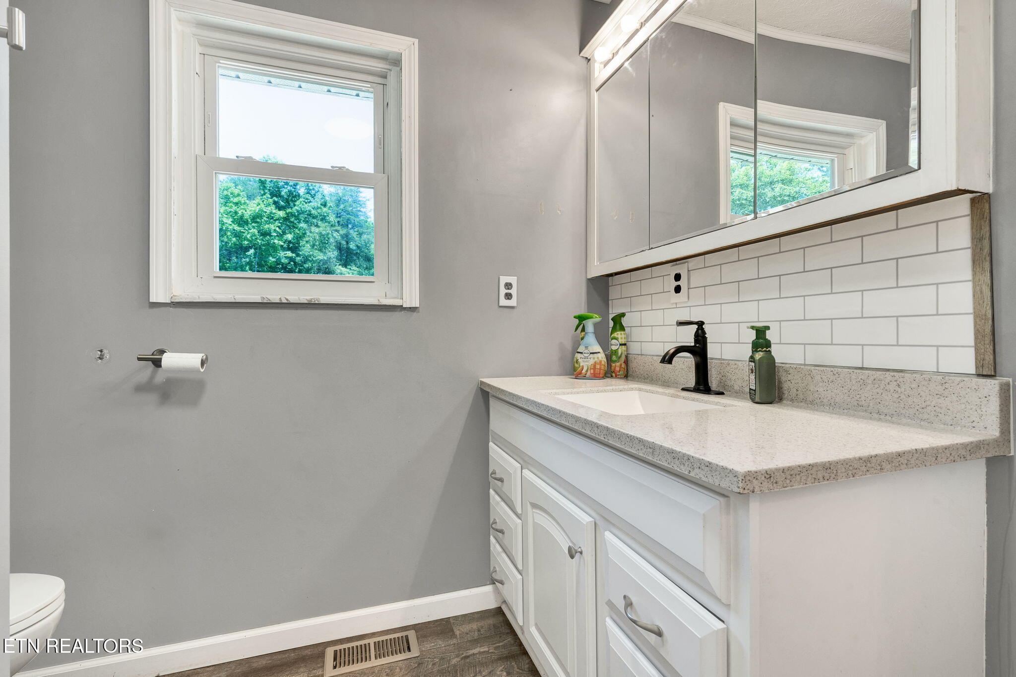 10780 Tennessee 68 Grandview TN 37337