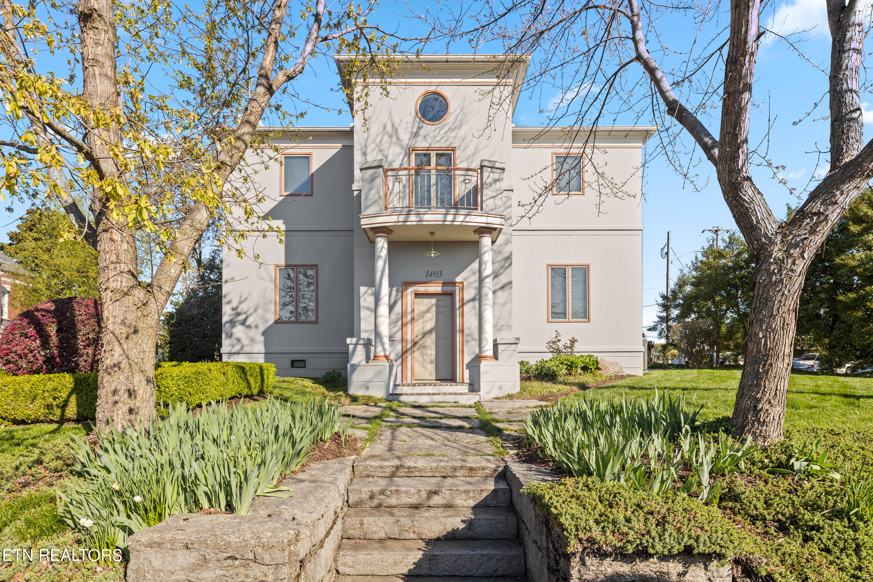 1403 Laurel Avenue Knoxville TN 37916