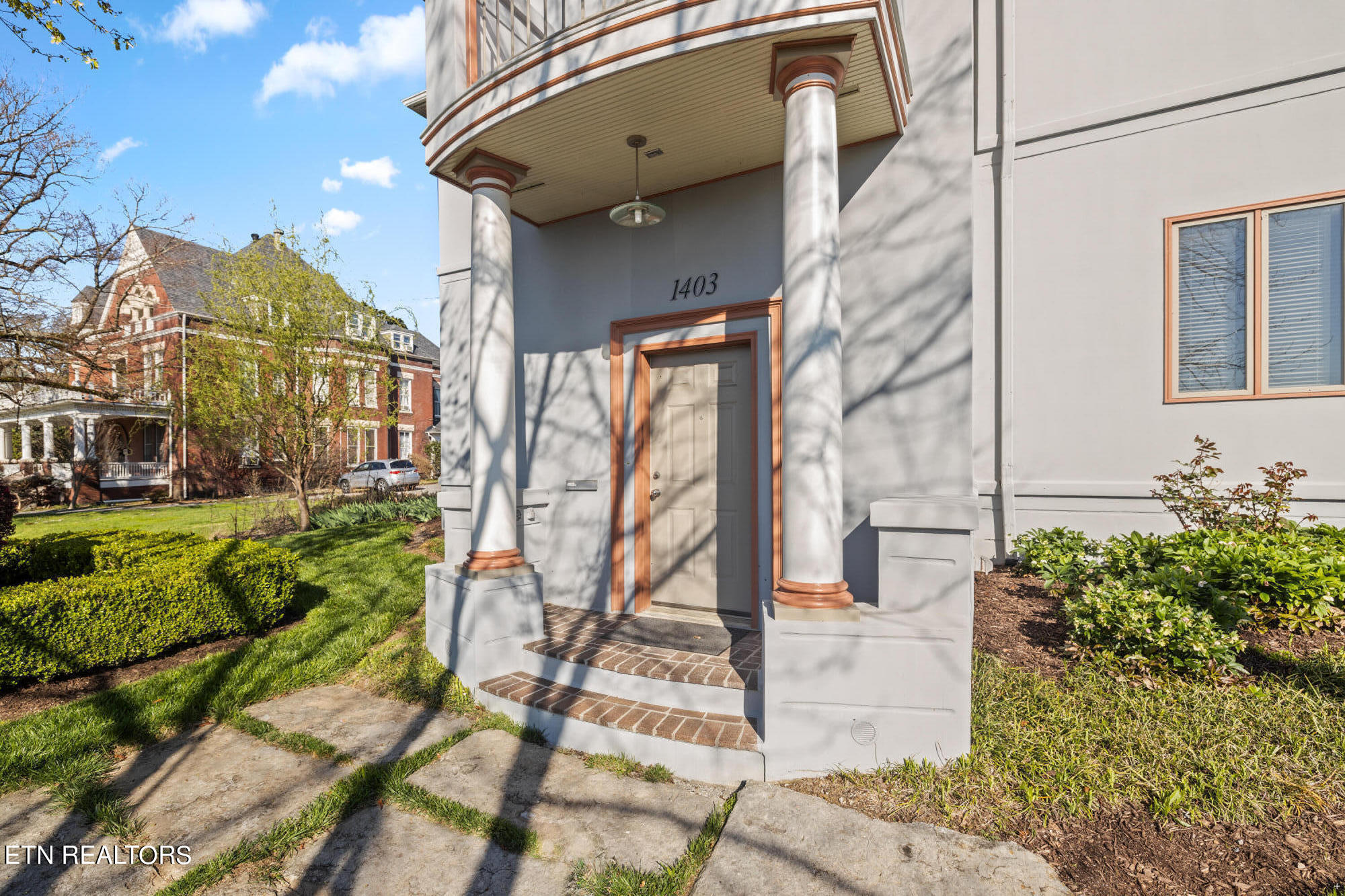 1403 Laurel Avenue Knoxville TN 37916