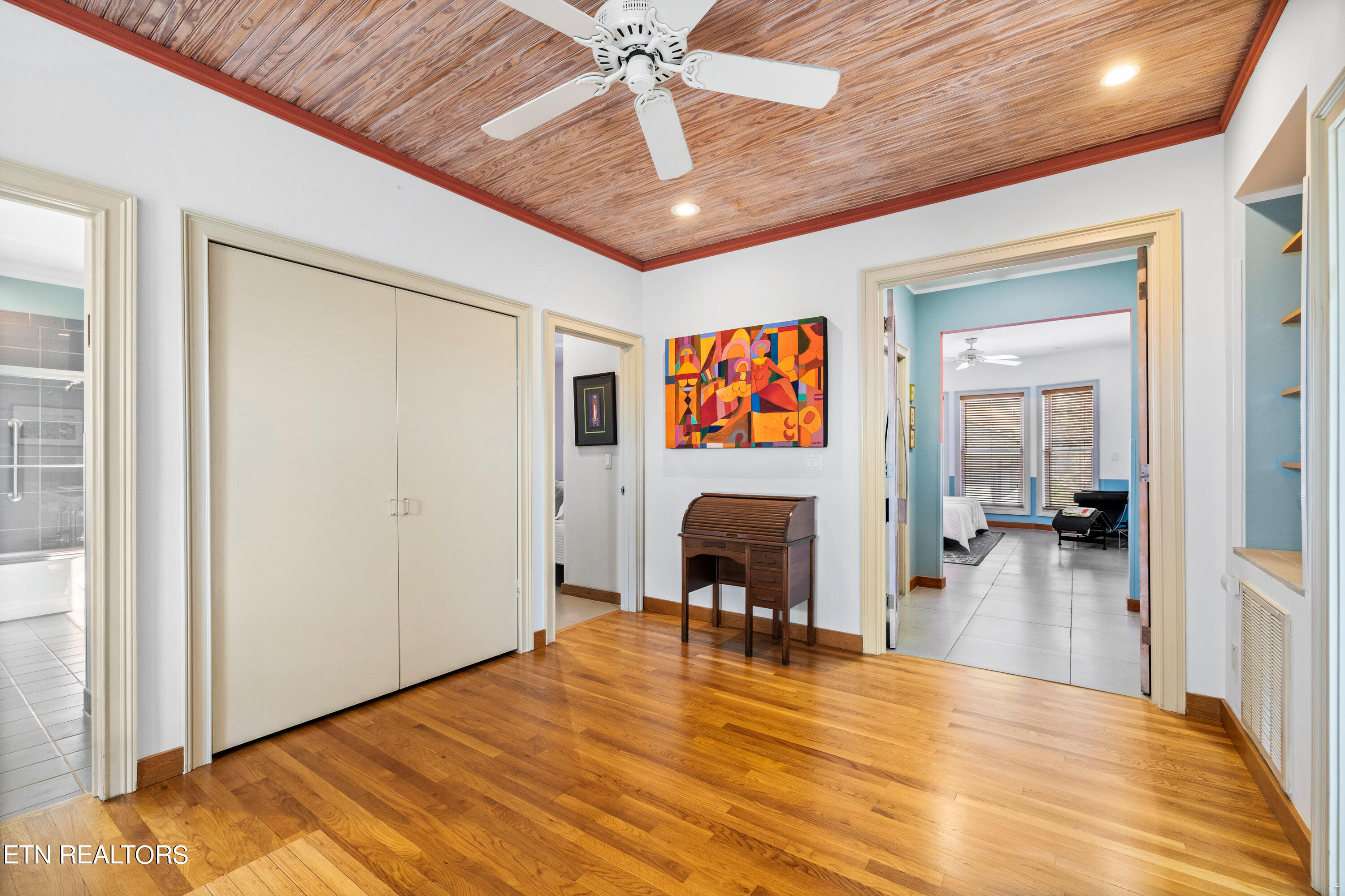 1403 Laurel Avenue Knoxville TN 37916