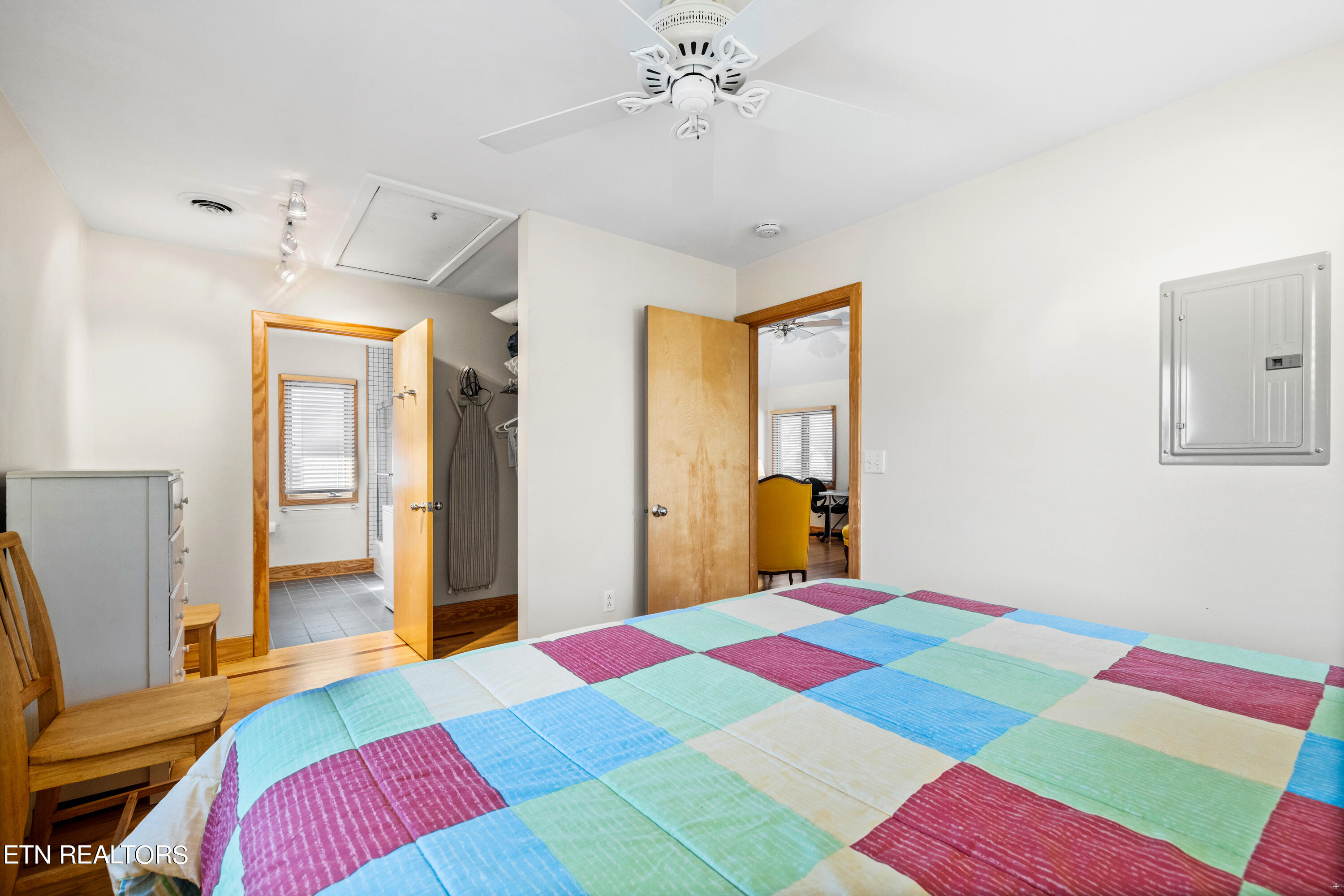 1403 Laurel Avenue Knoxville TN 37916
