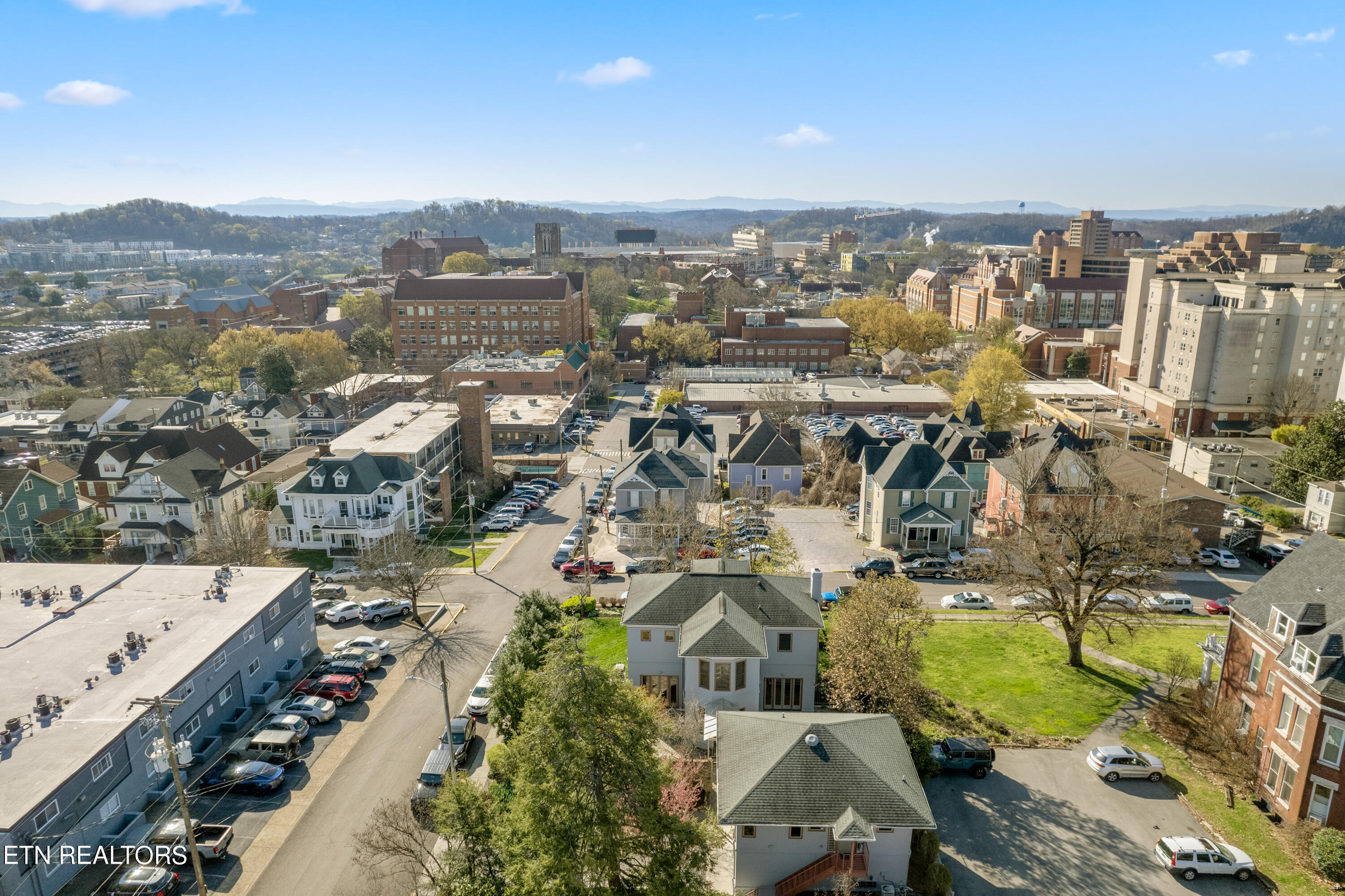 1403 Laurel Avenue Knoxville TN 37916