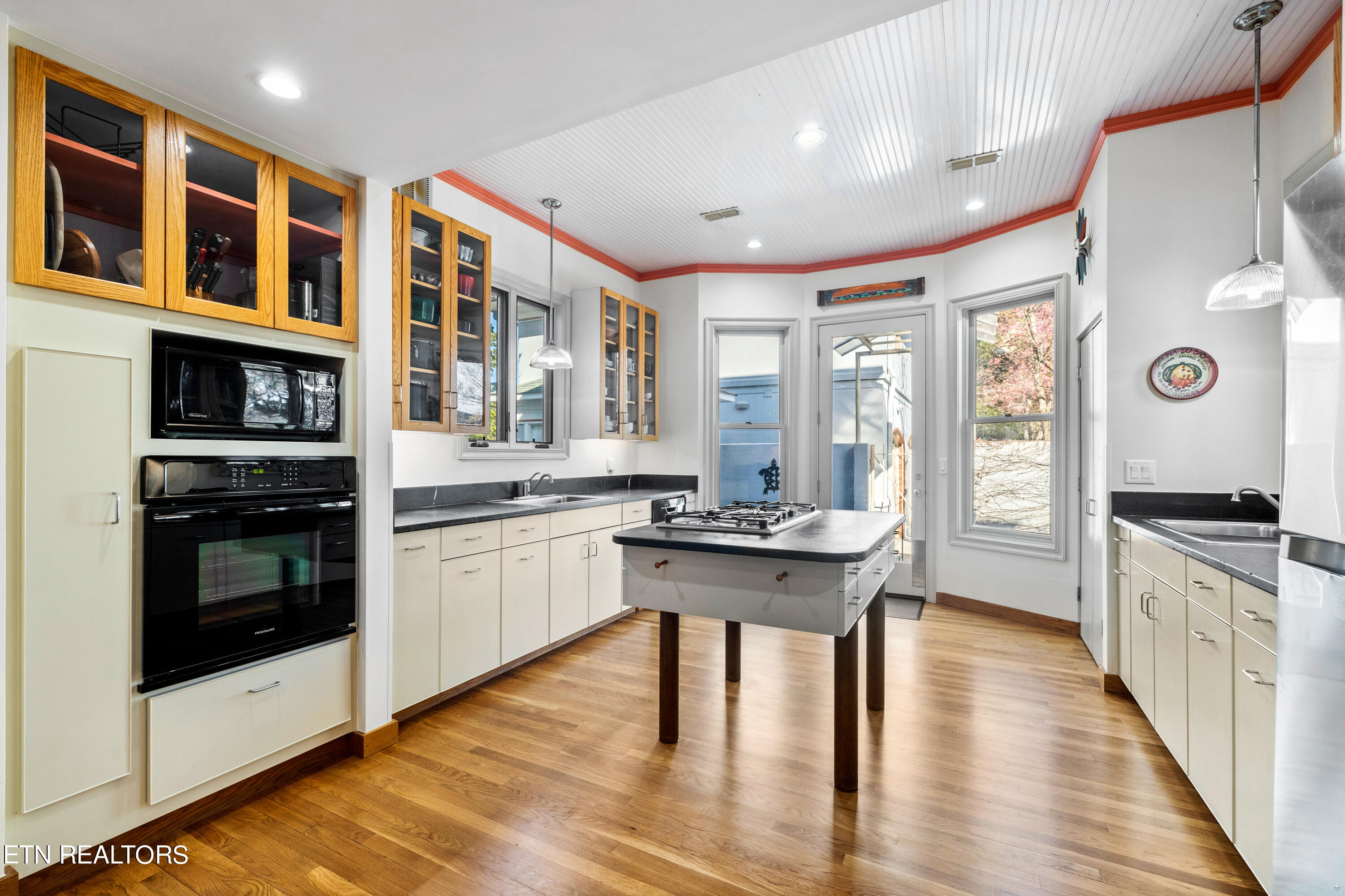 1403 Laurel Avenue Knoxville TN 37916