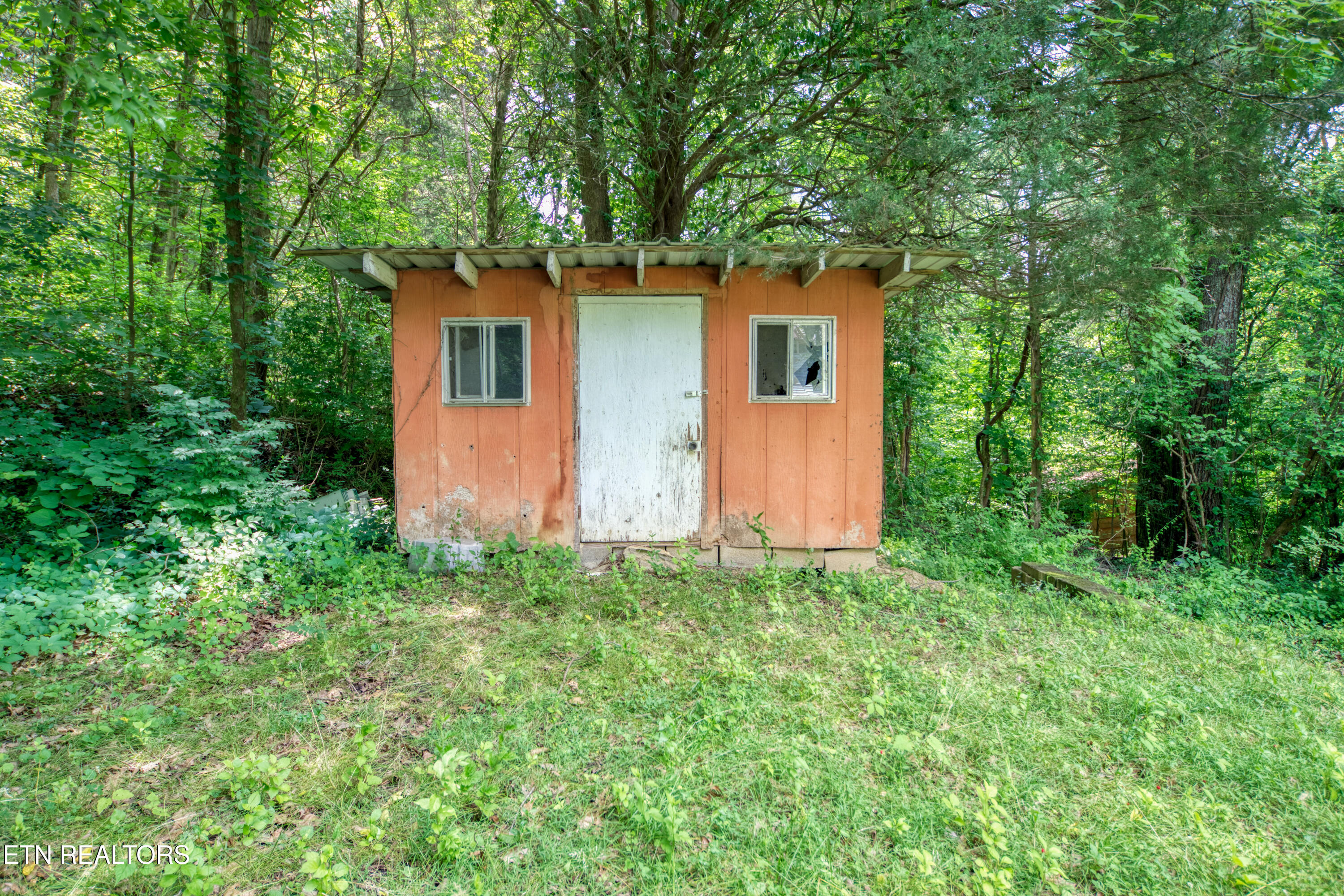 220 Industrial Park Lane Rocky Top TN 37769