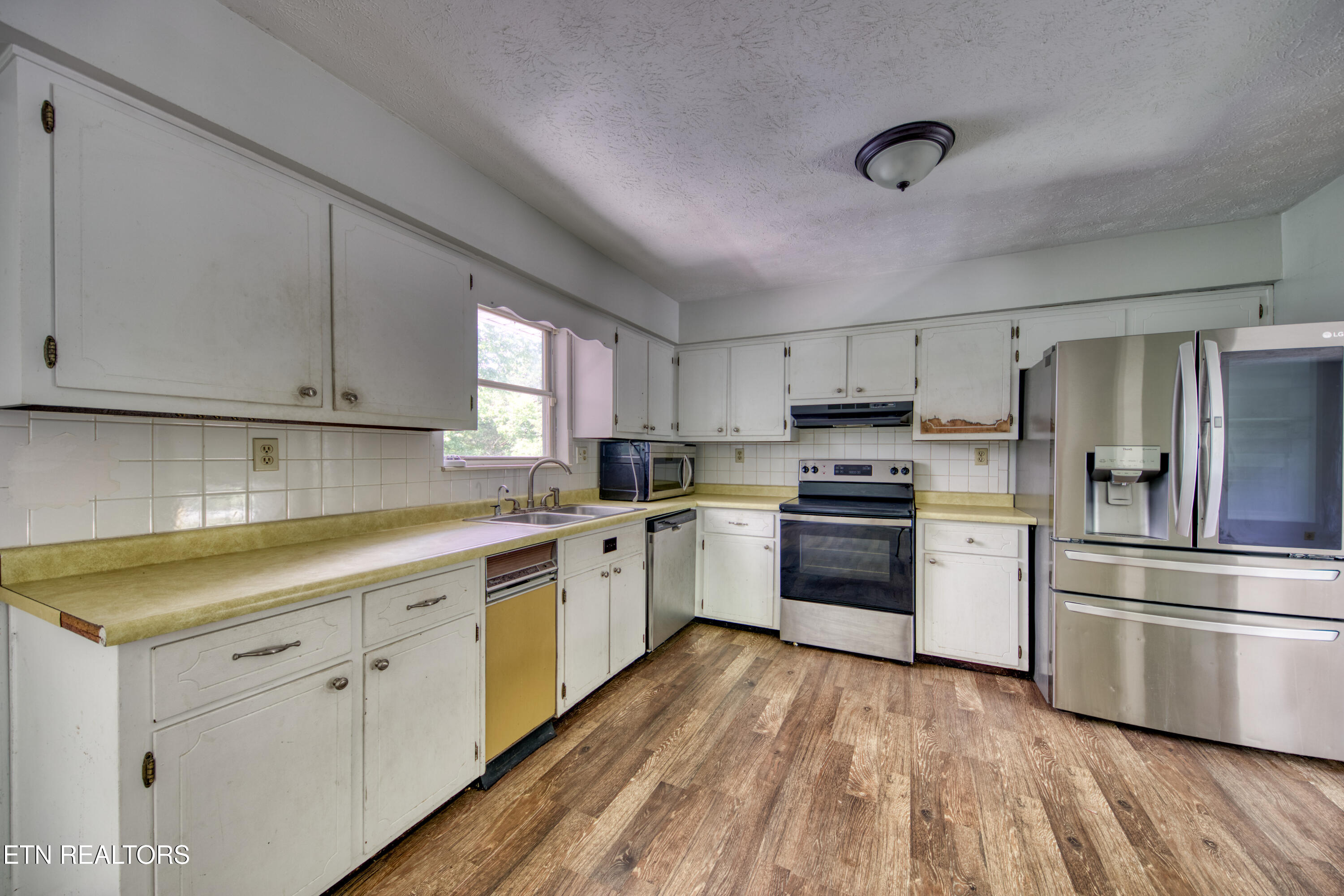 220 Industrial Park Lane Rocky Top TN 37769