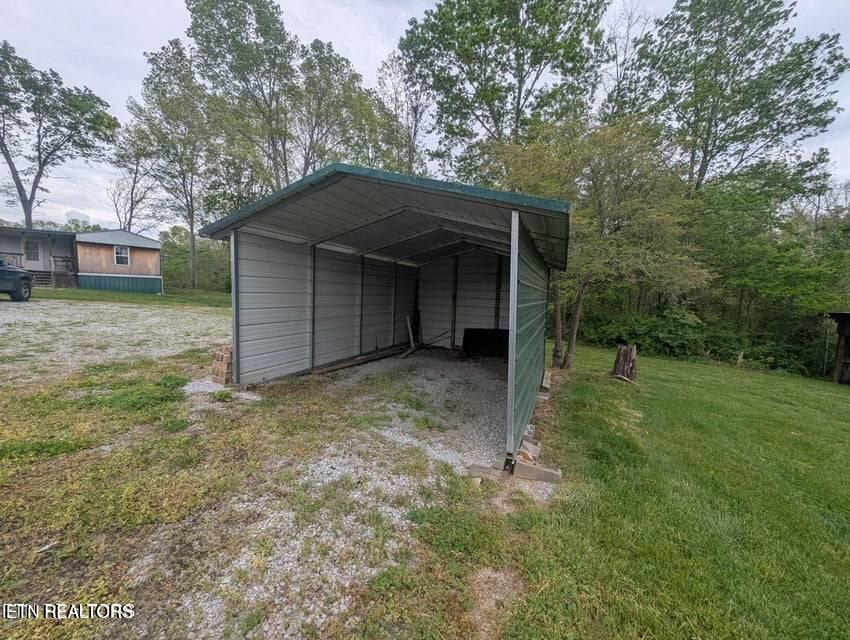 2546 Peavine Road Crossville TN 38571