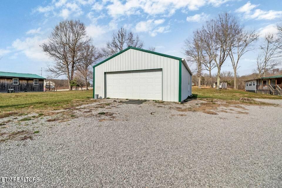 2546 Peavine Road Crossville TN 38571