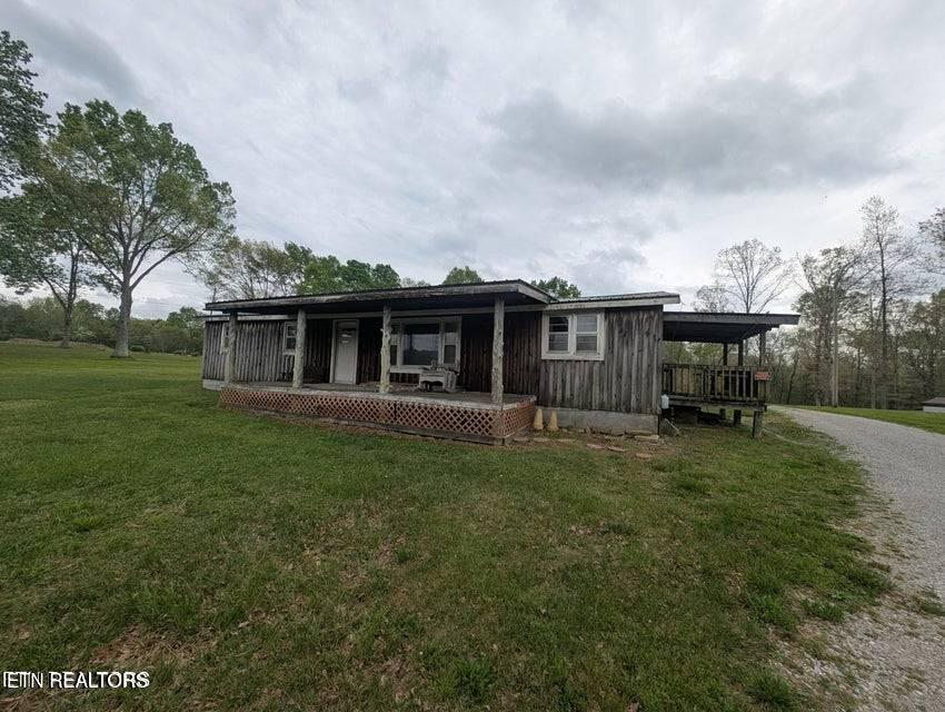 2546 Peavine Road Crossville TN 38571