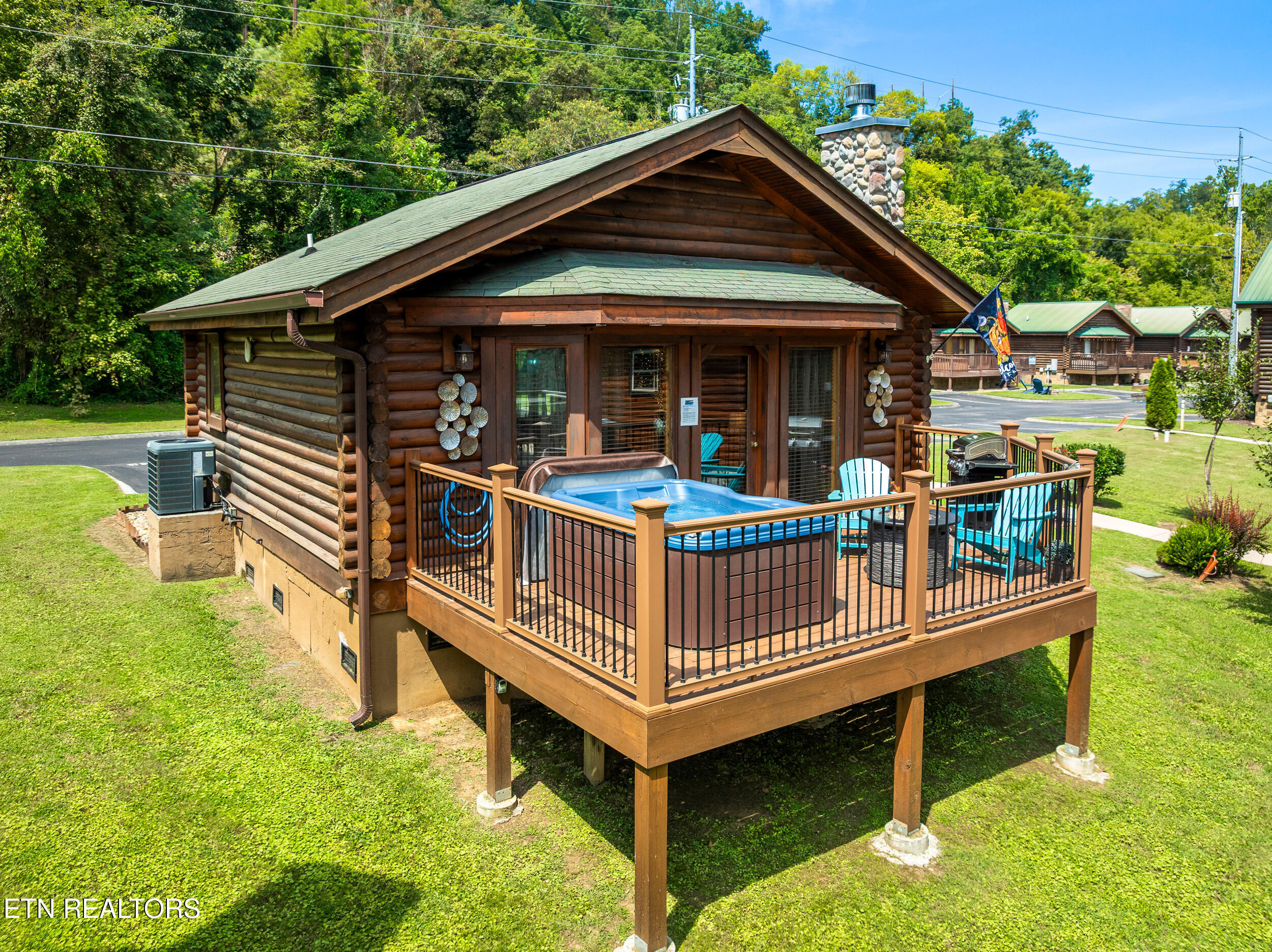 2323 River Port Way Pigeon Forge TN 37863
