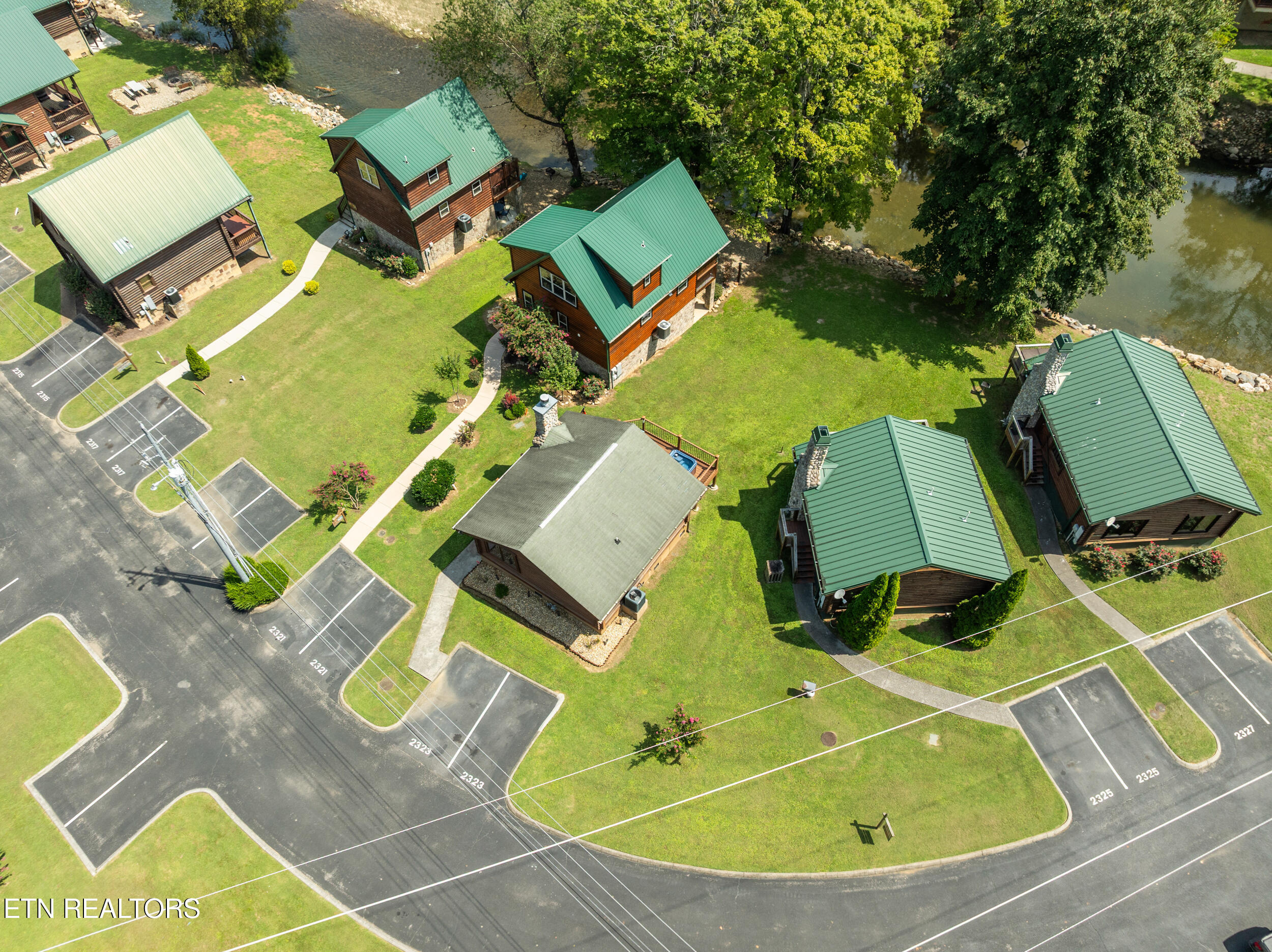 2323 River Port Way Pigeon Forge TN 37863