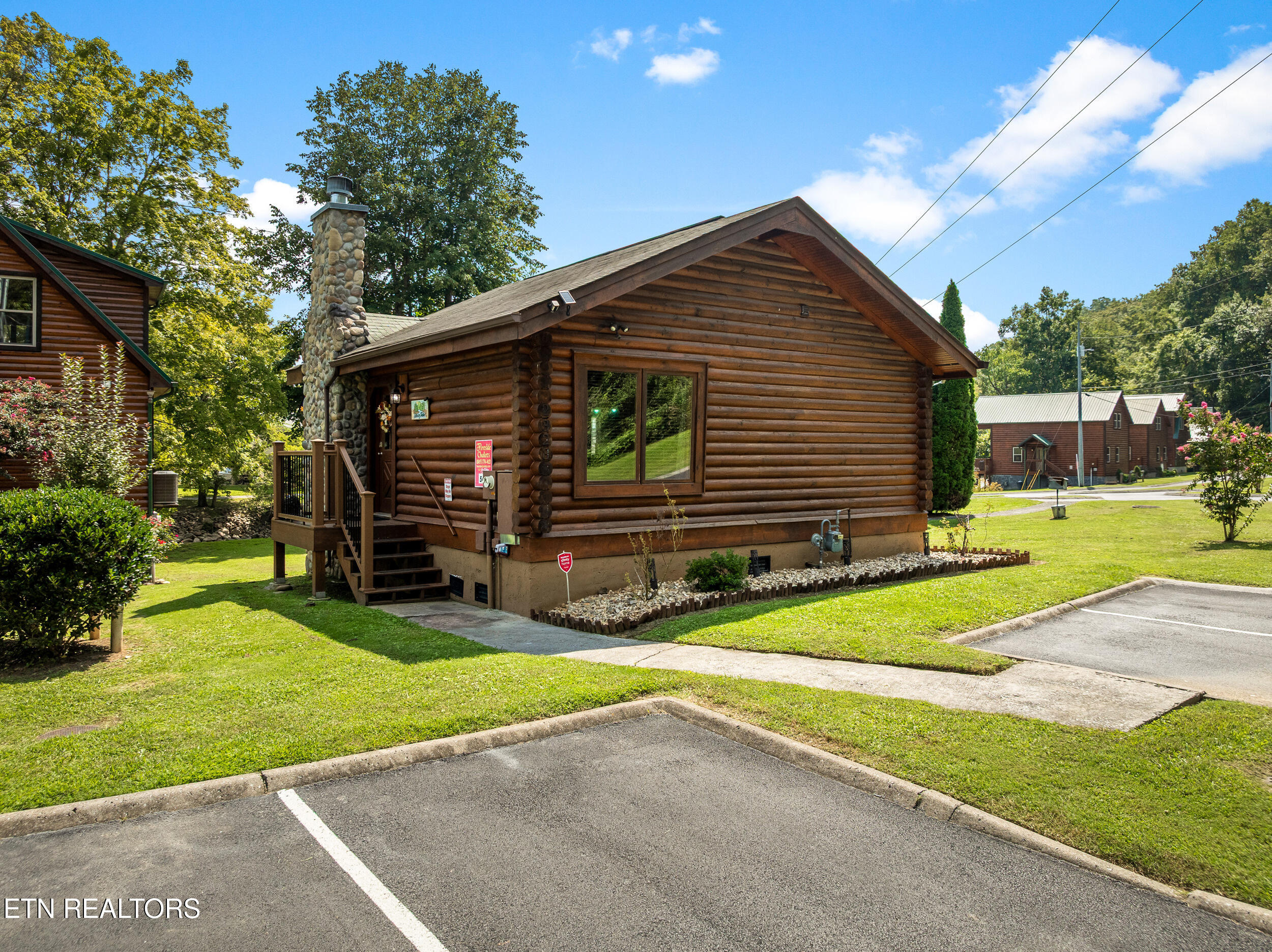2323 River Port Way Pigeon Forge TN 37863